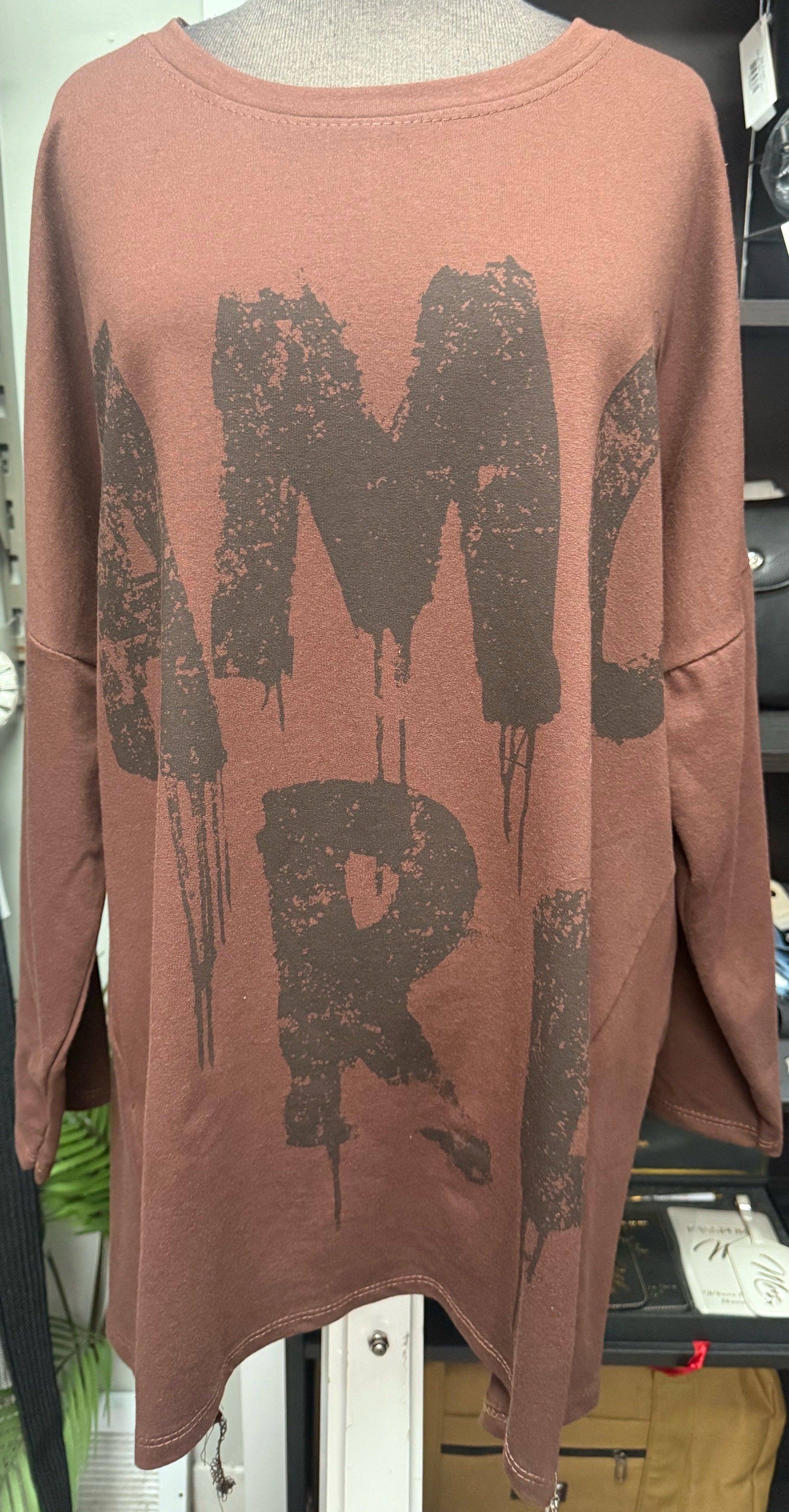 Robe (AMORE)
