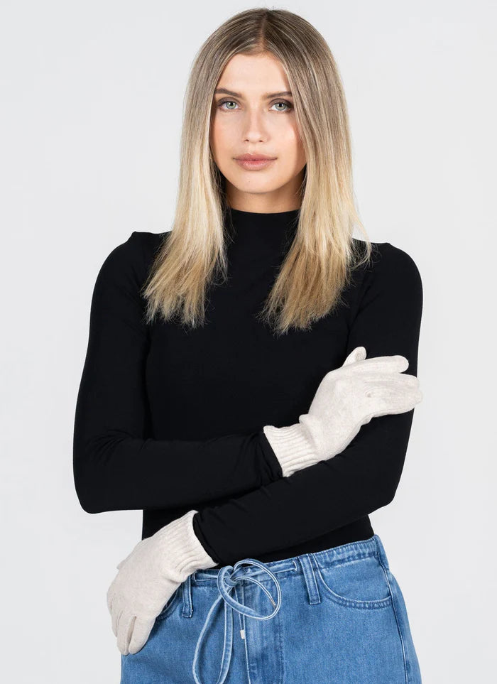 Gants (c'est moi)