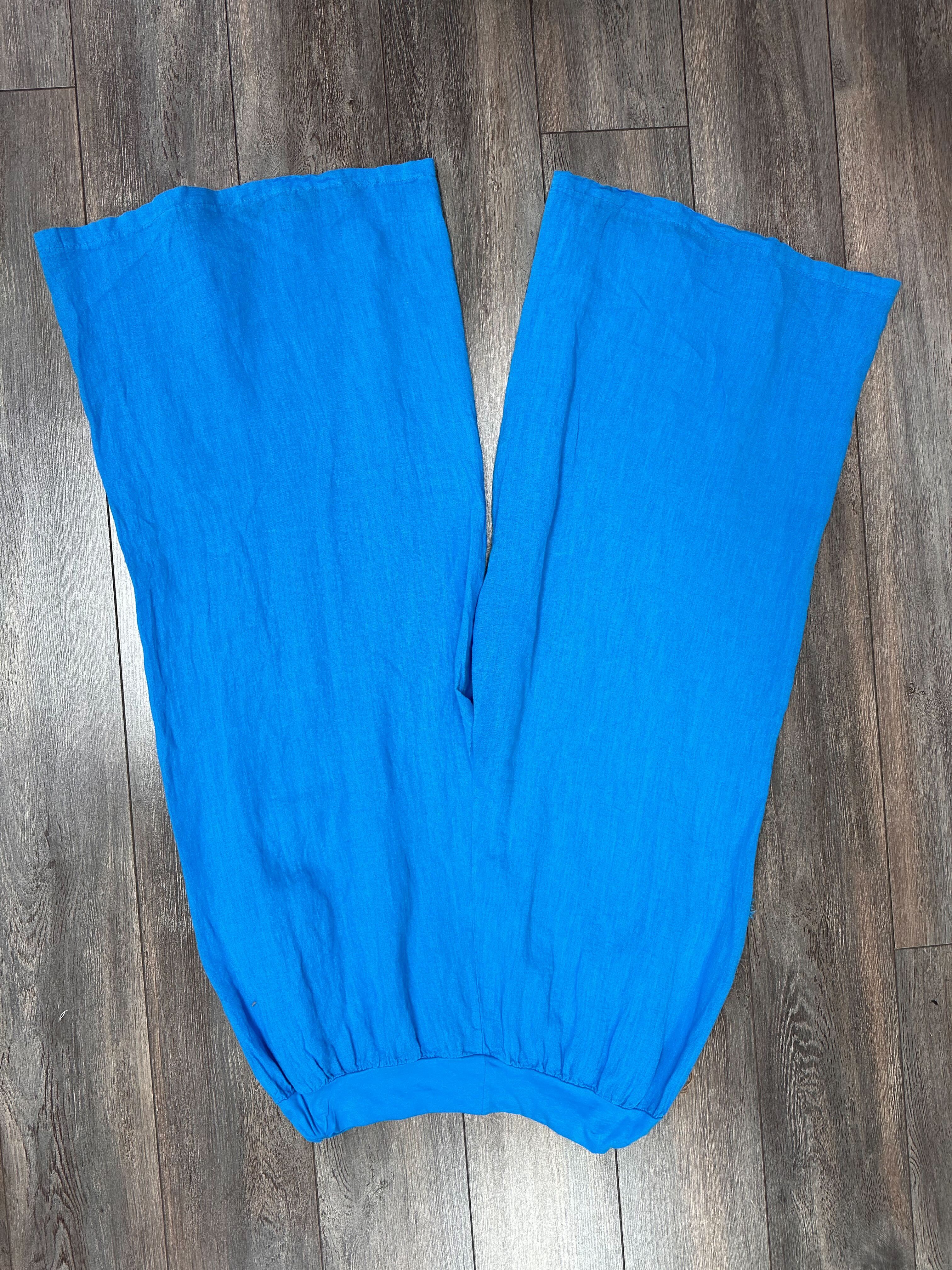 Pantalon en lin avec boutons bois décoratifs