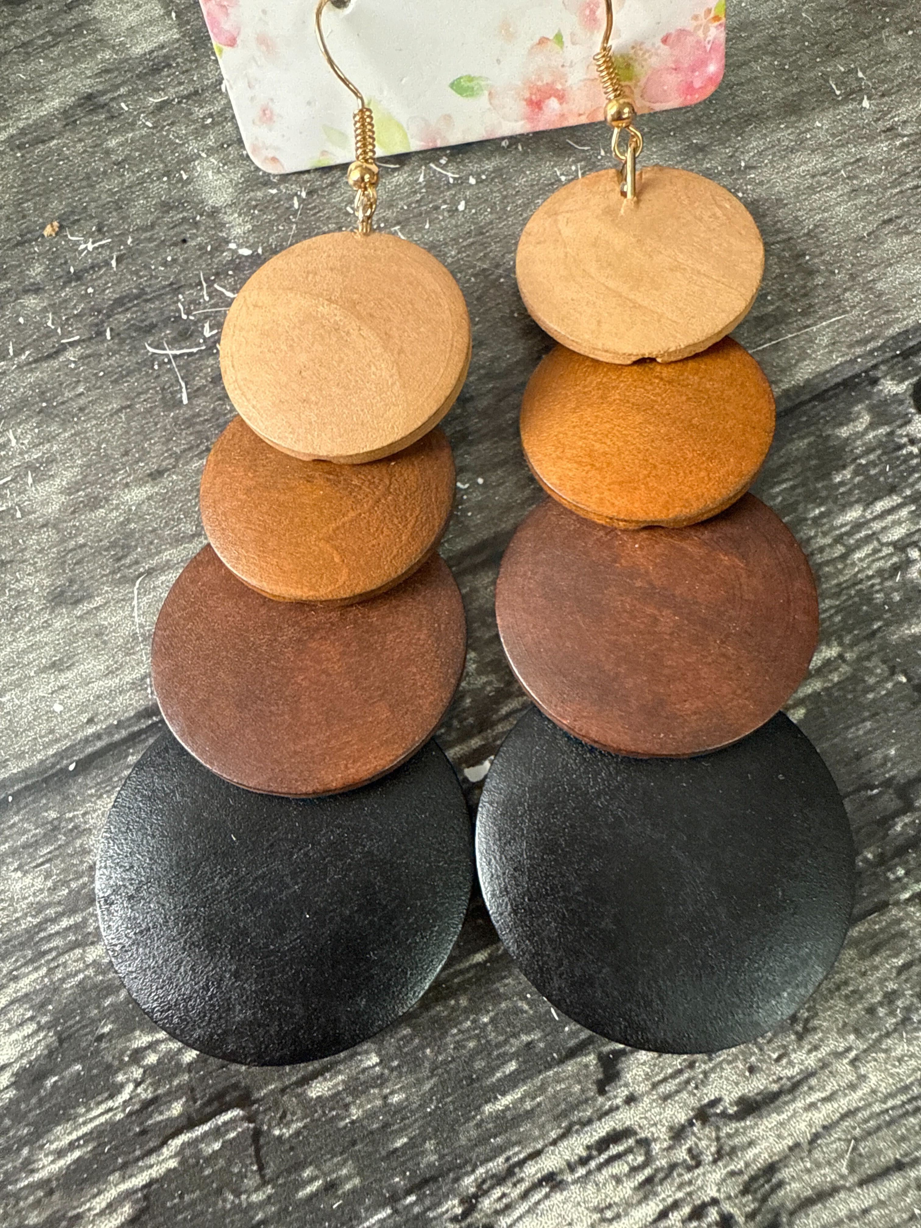 Boucle d'oreille en bois