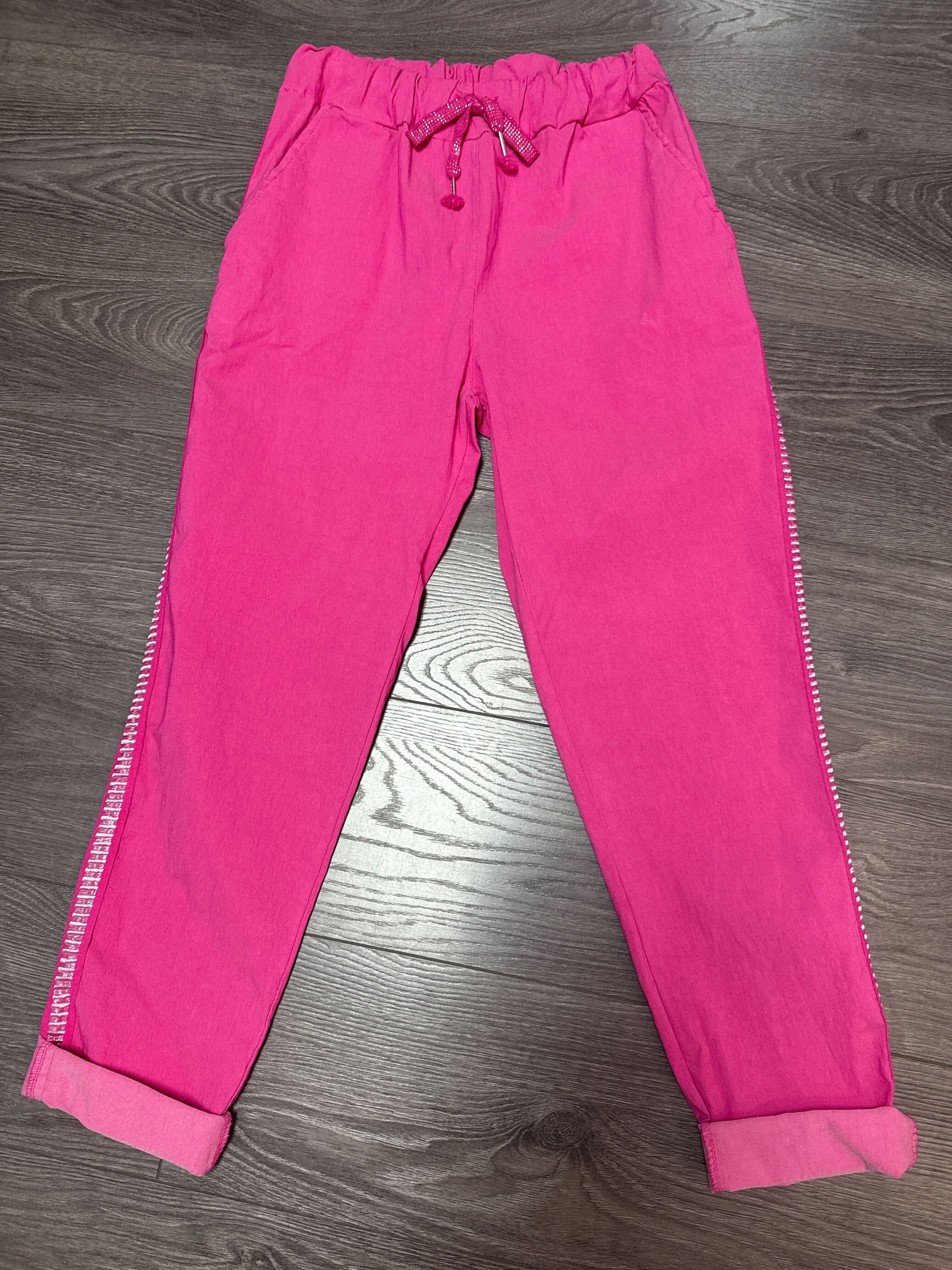 Pantalon avec bandes sur les côtés