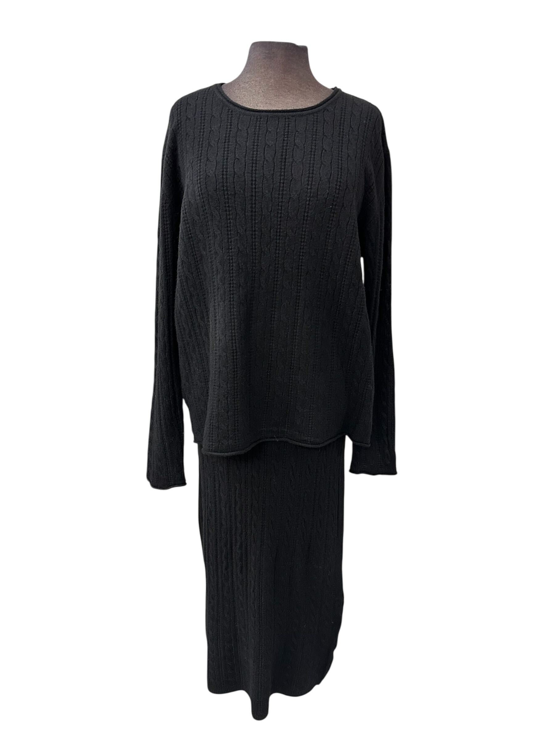 Ensemble chandail et jupe tricot