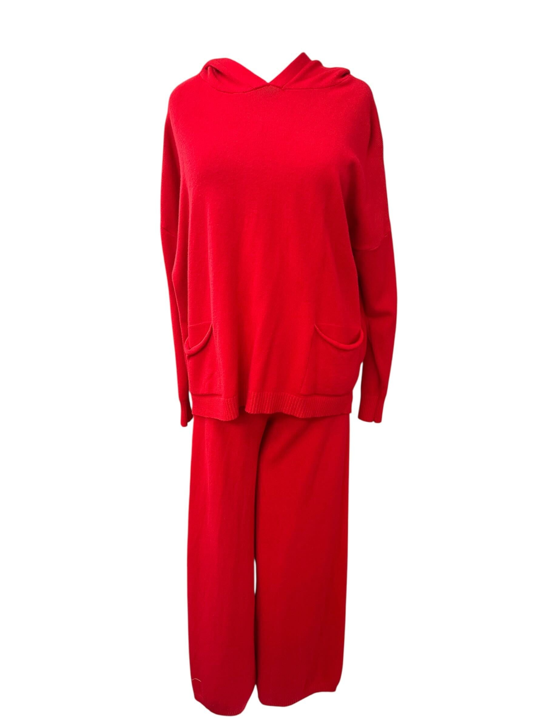 Ensemble chandail à capuchon et pantalon