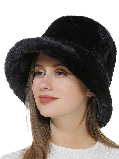 Chapeau de fausse fourrure