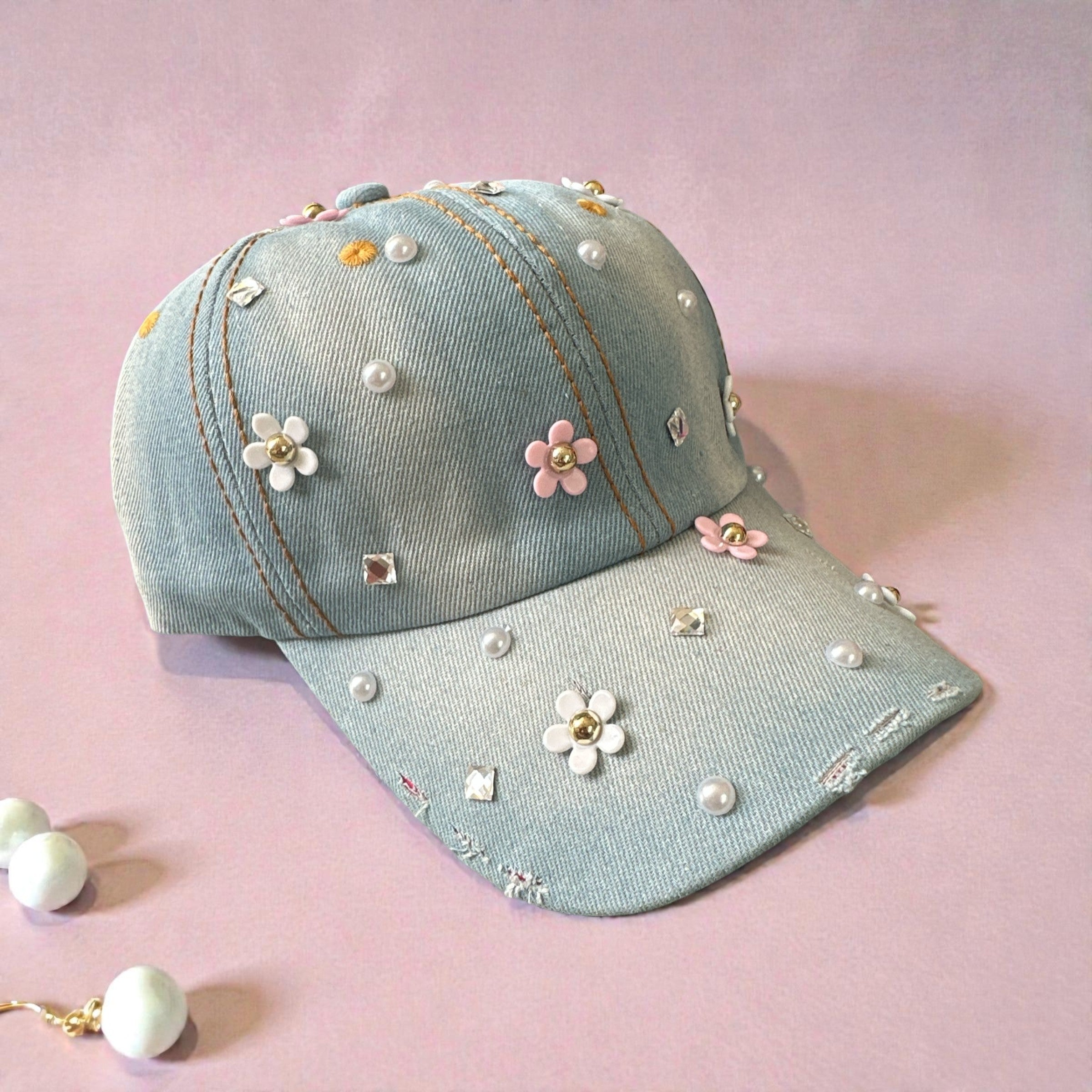 Casquette avec fleurs