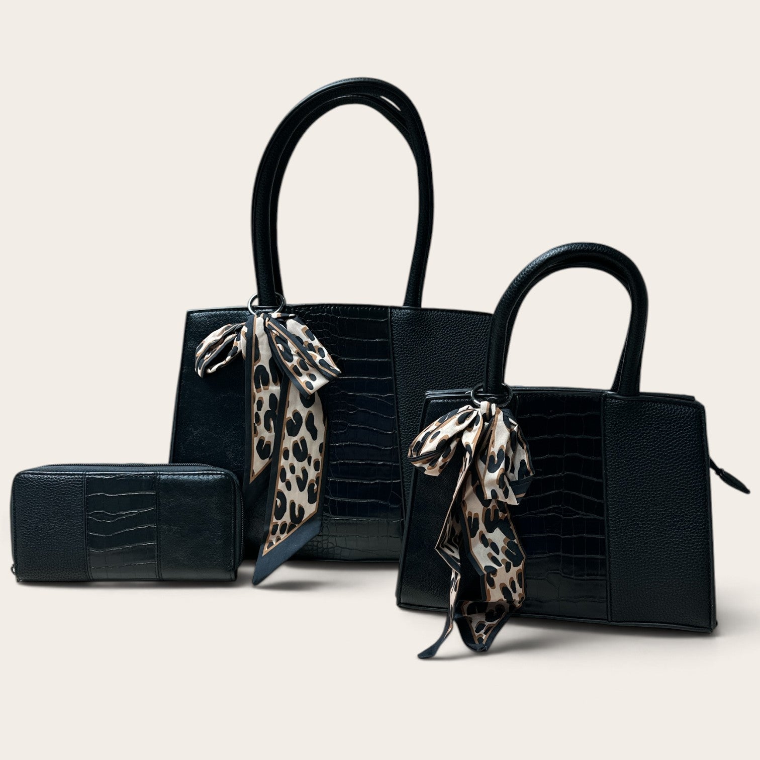 Ensemble de 2 sacs à main et 1 portefeuille