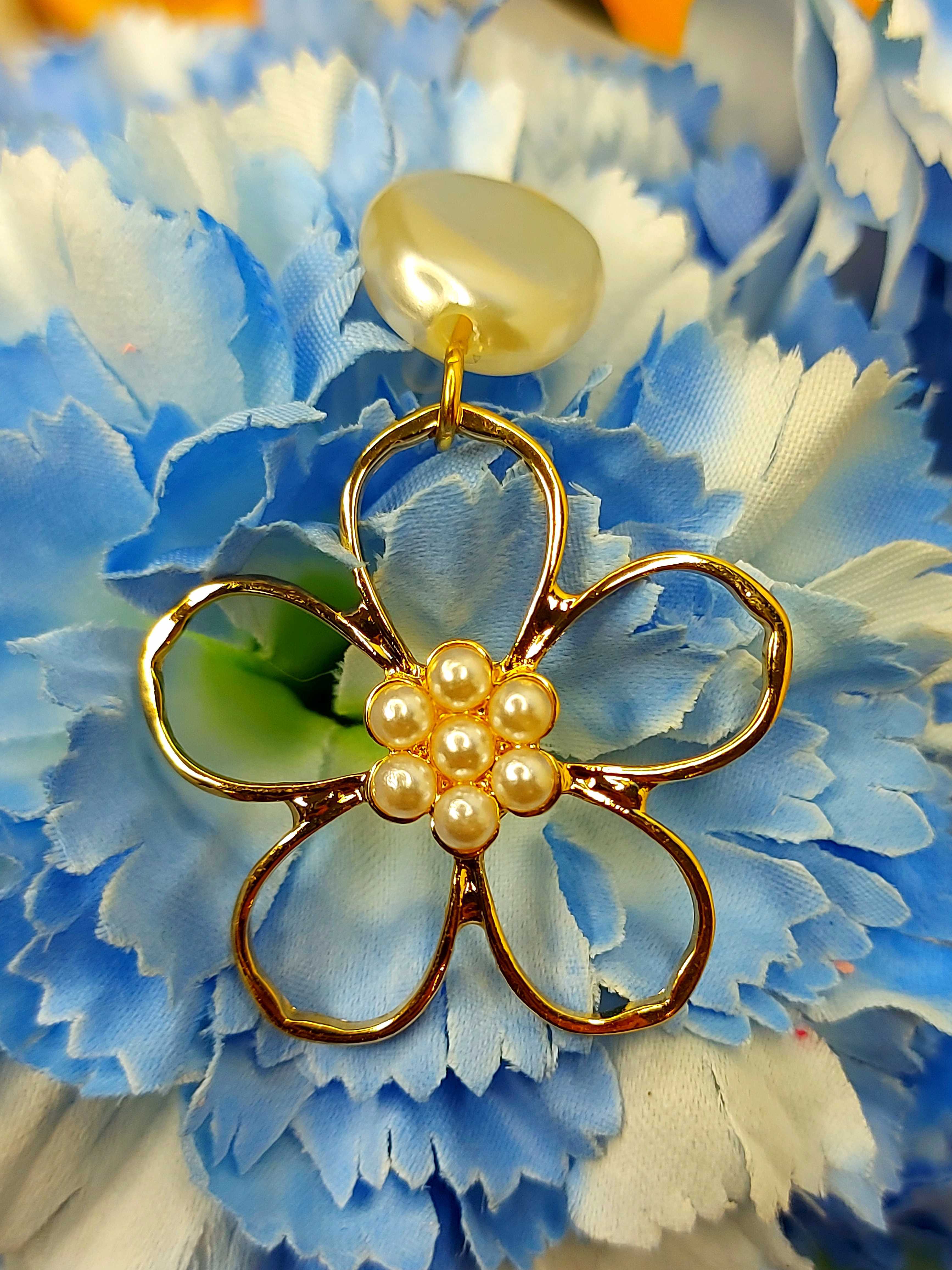 Boucle d'oreille