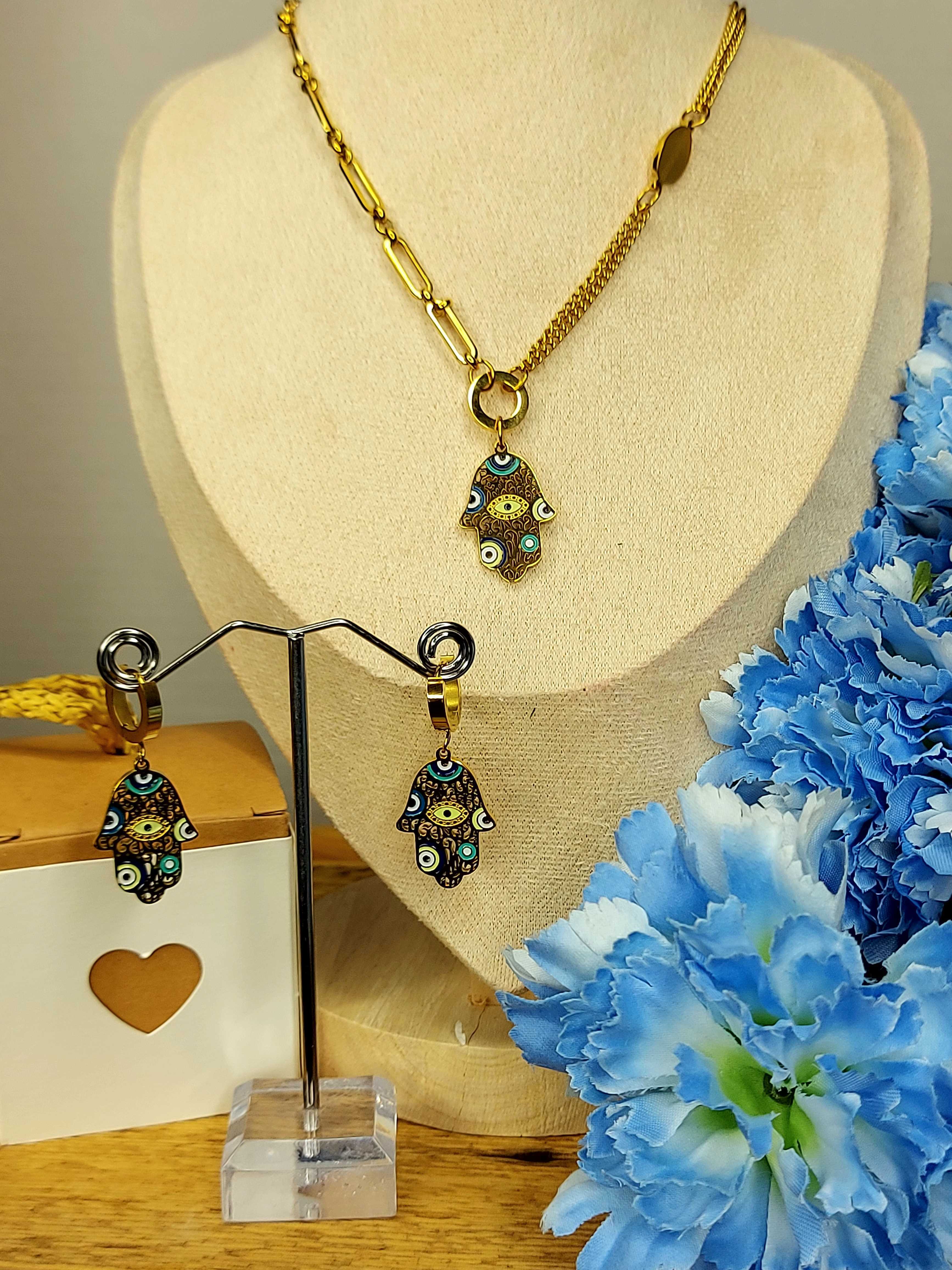 Ensemble collier et boucle d'oreille