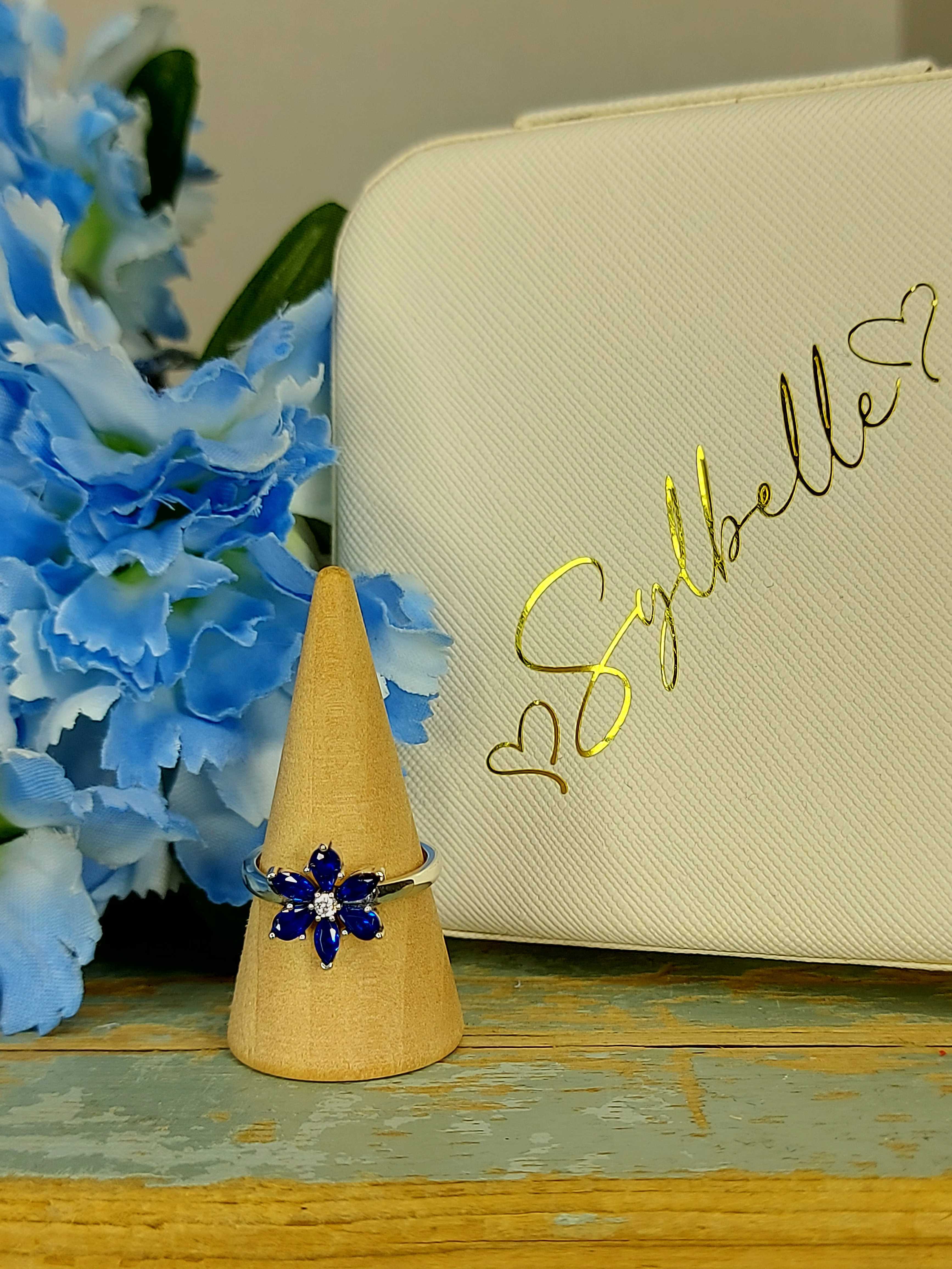 Bague avec fleur