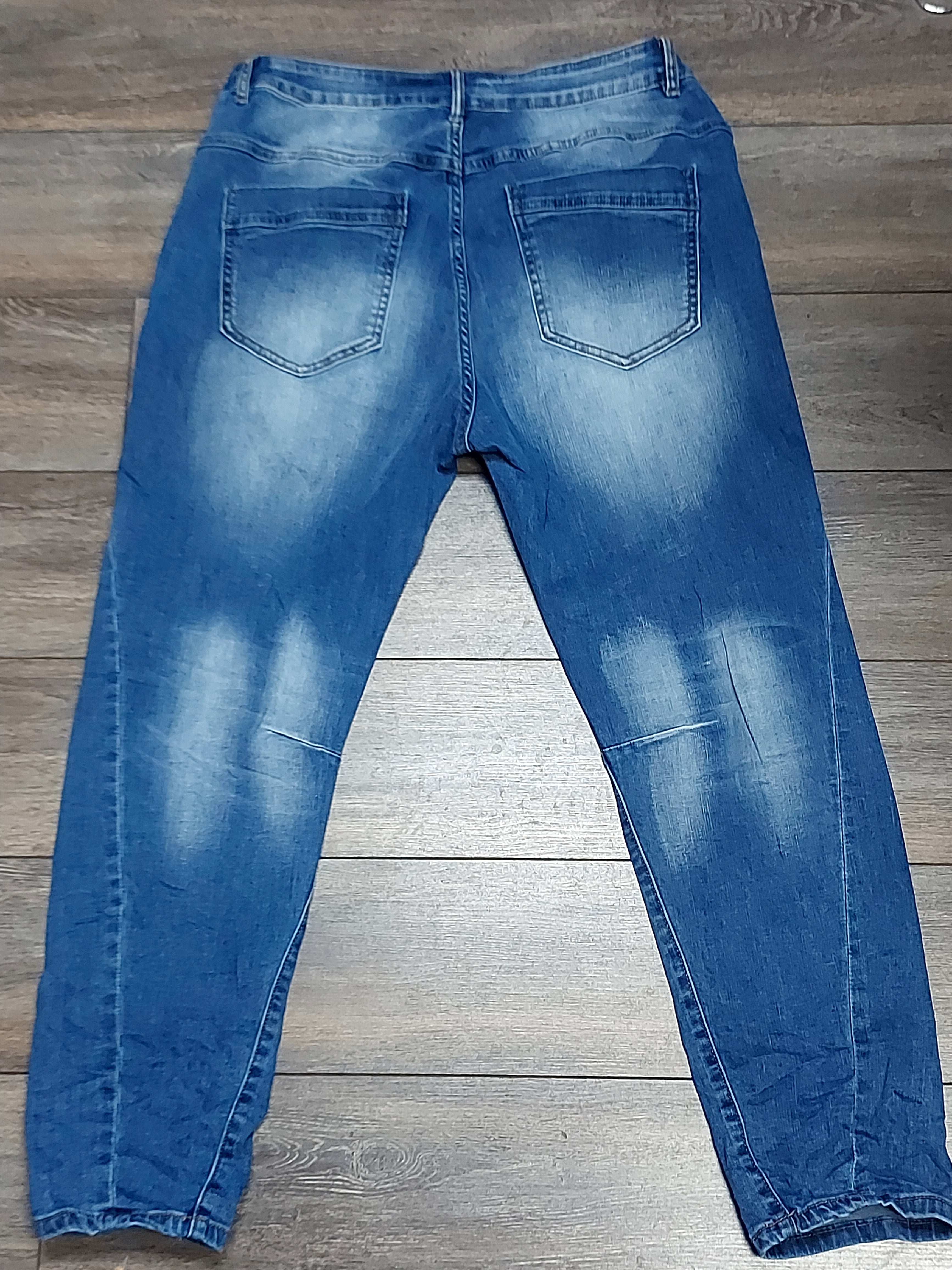 Nouveauté jeans avec fleurs printemps/été 2024
