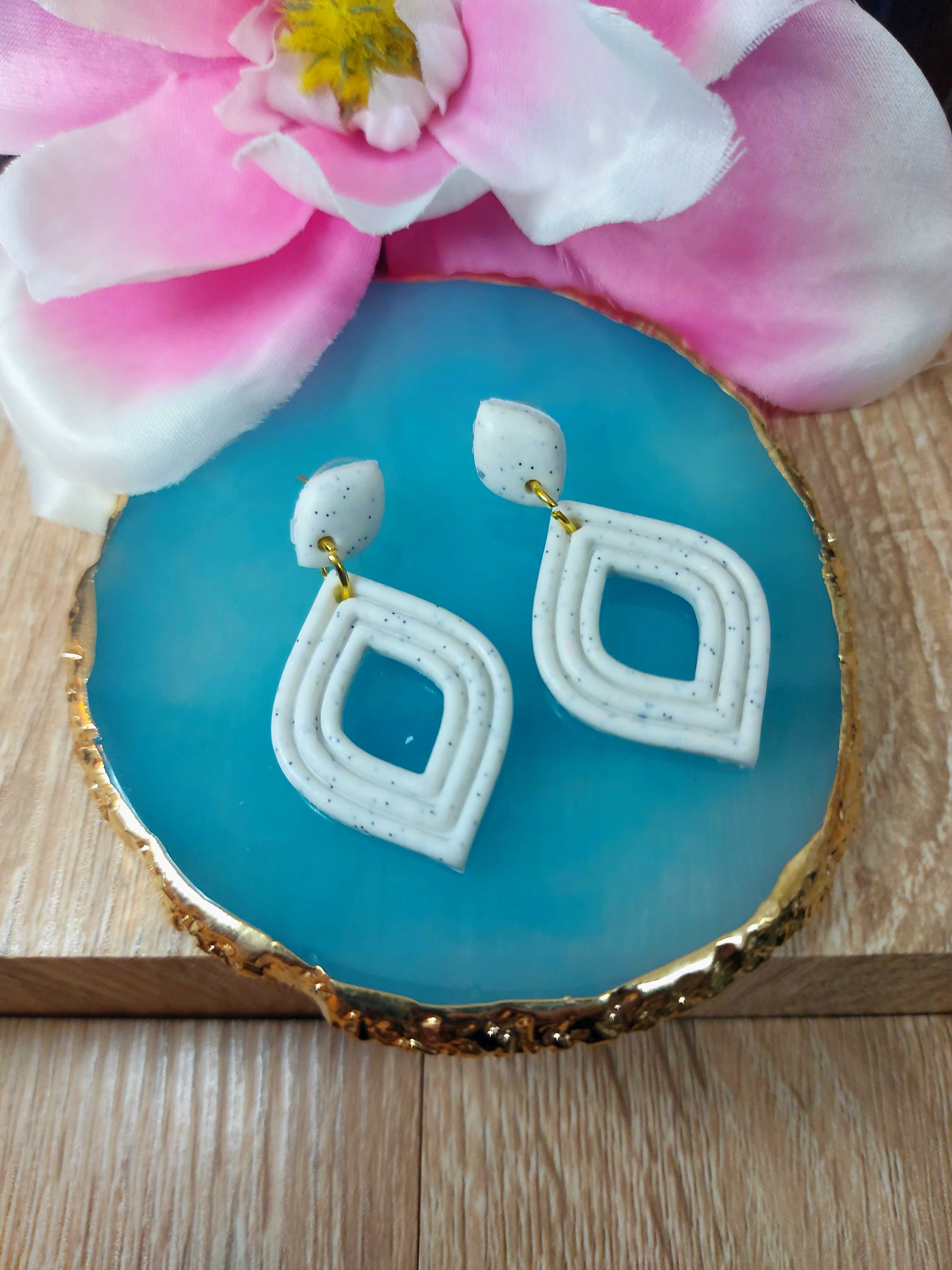 Boucle d'oreille