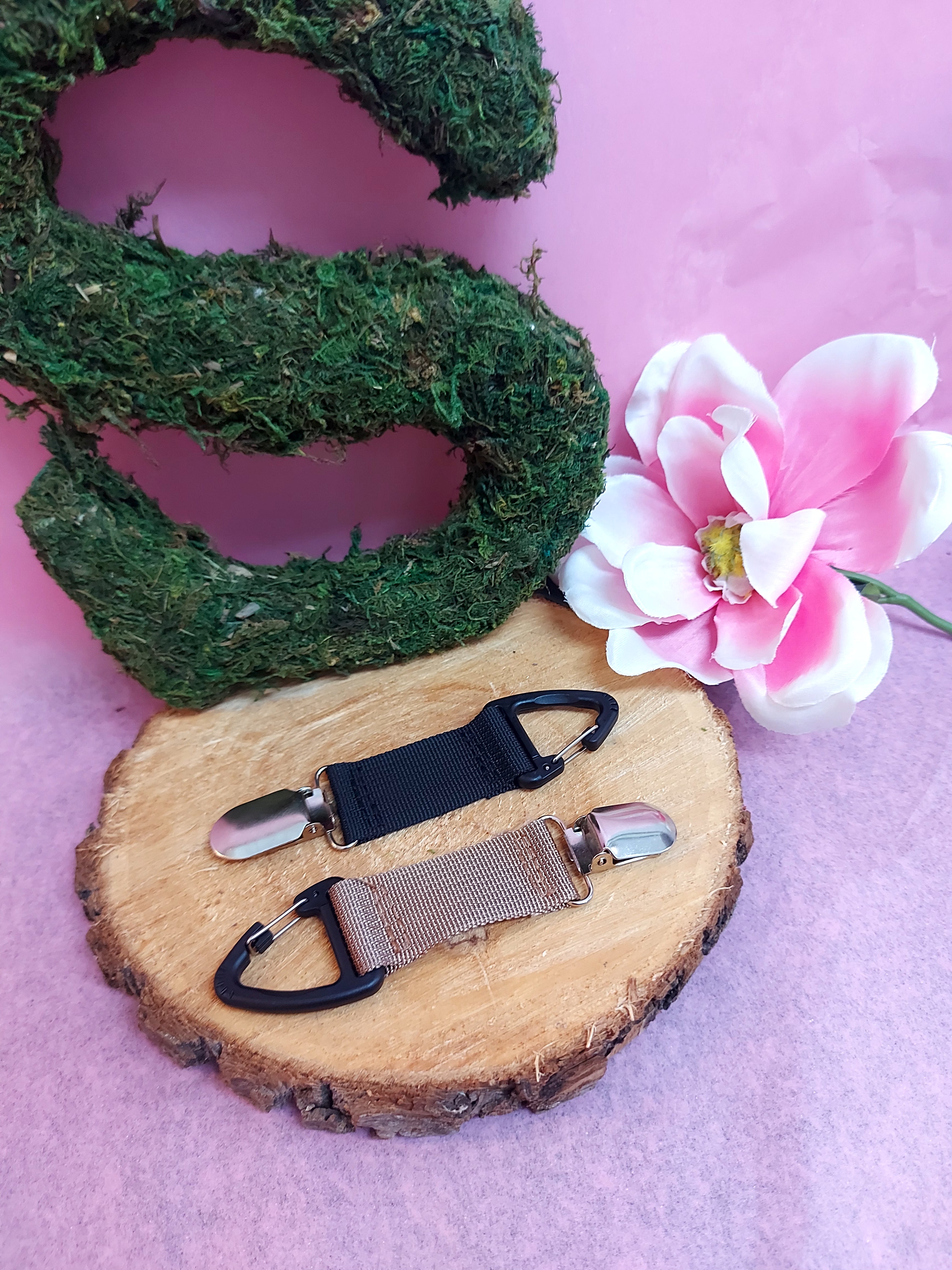 Nouveauté attache à chapeau