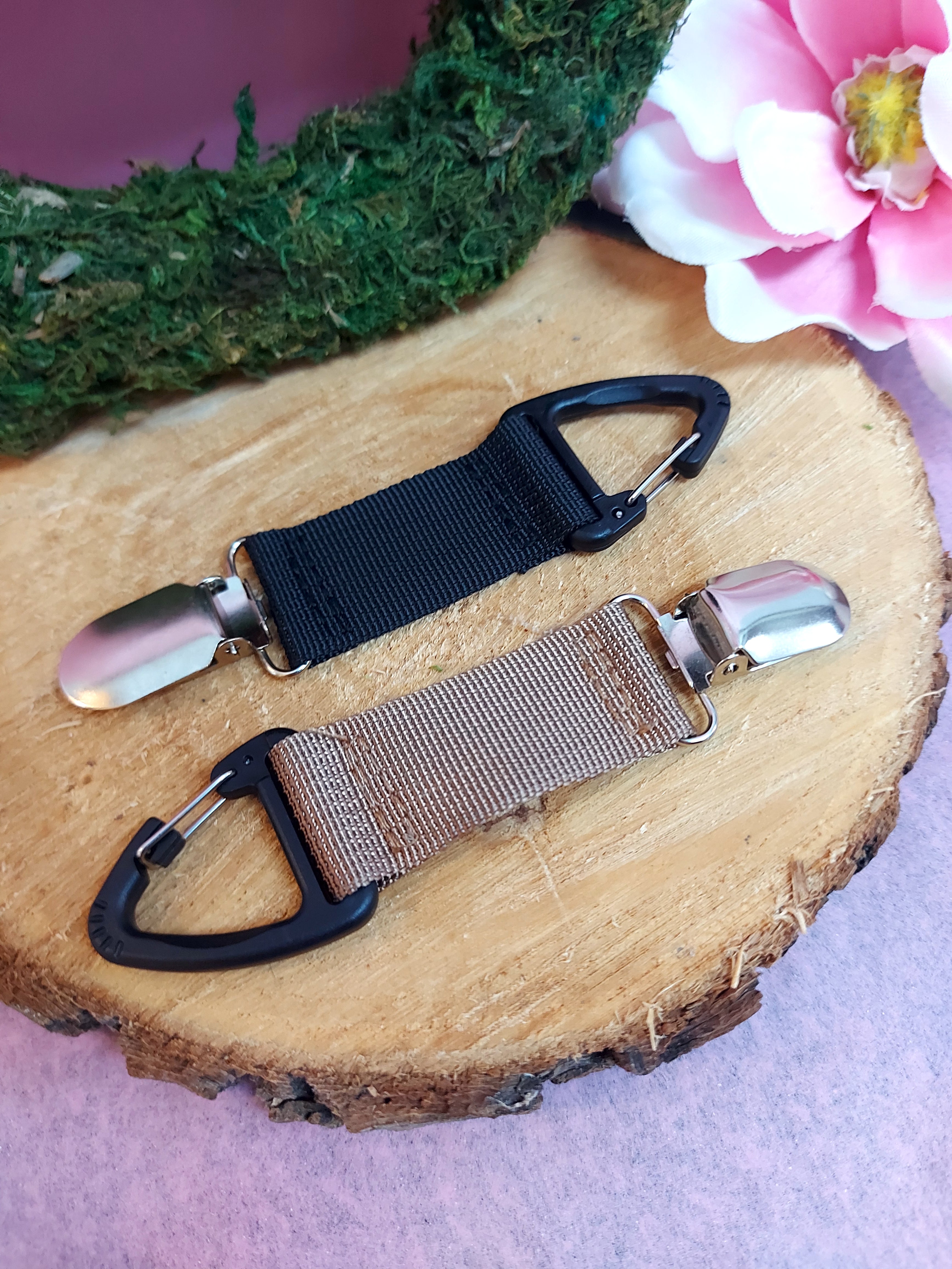 Nouveauté attache à chapeau