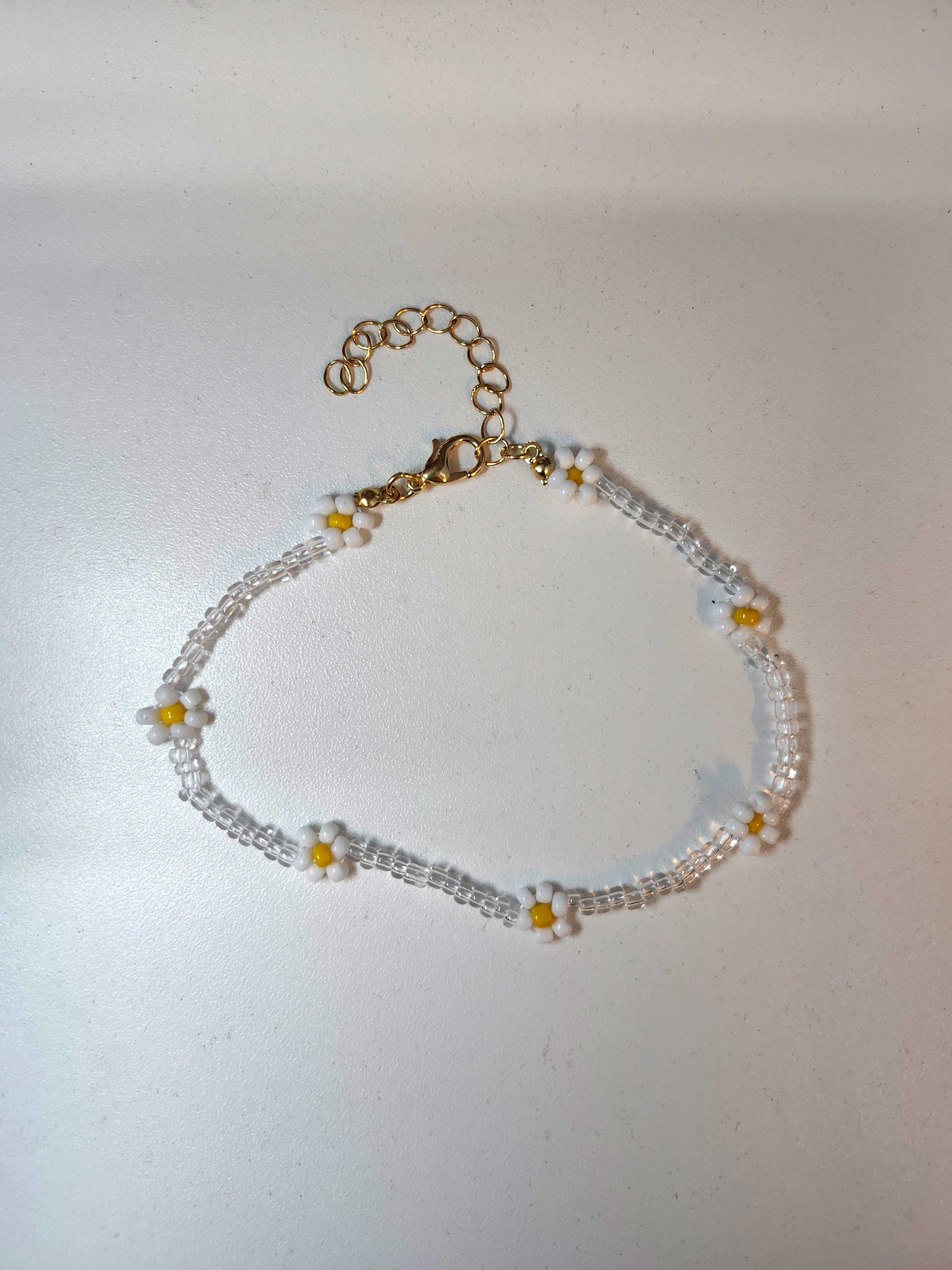 Nouveauté bracelet cheville Marguerite Blanc Jaune été 2024 - Boutique Sylbelle