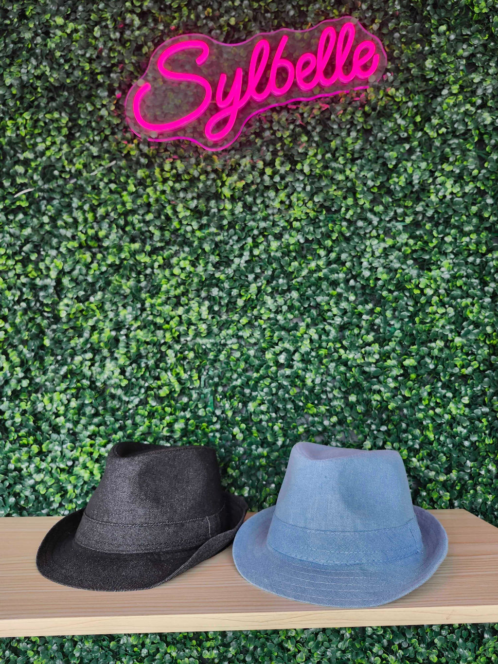 Chapeau