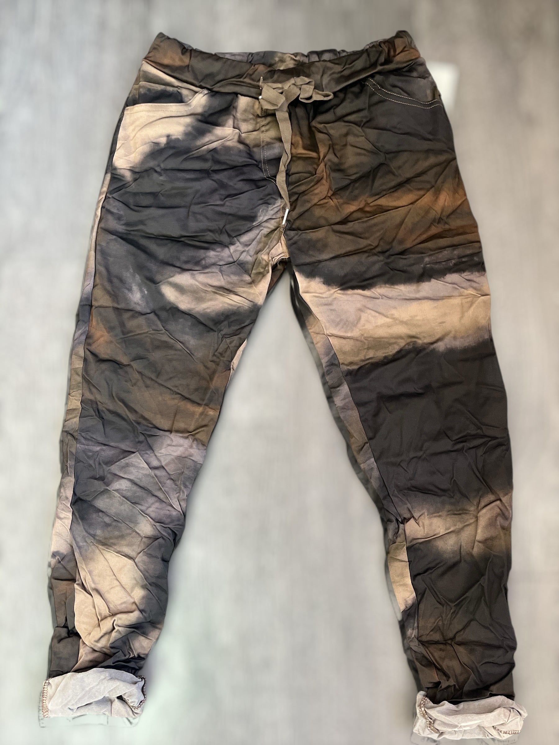 Pantalon brun tacheté