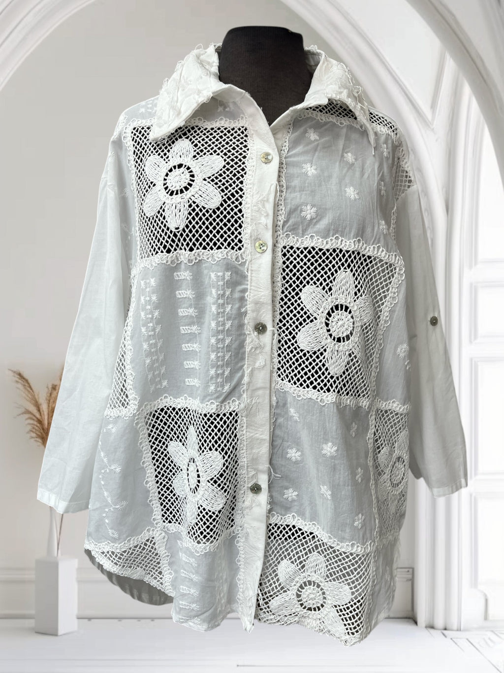 Blouse (Fleurs Brodées)