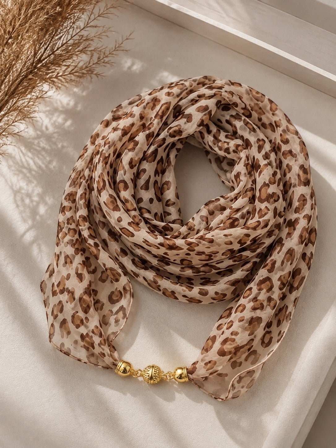 Foulard léopard aimanté
