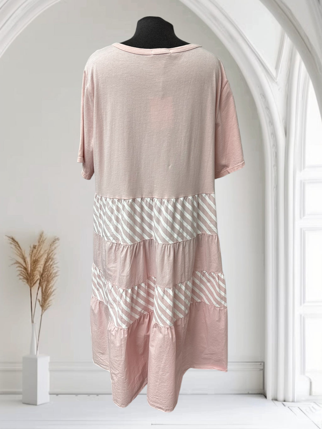 Robe (avec rayure)