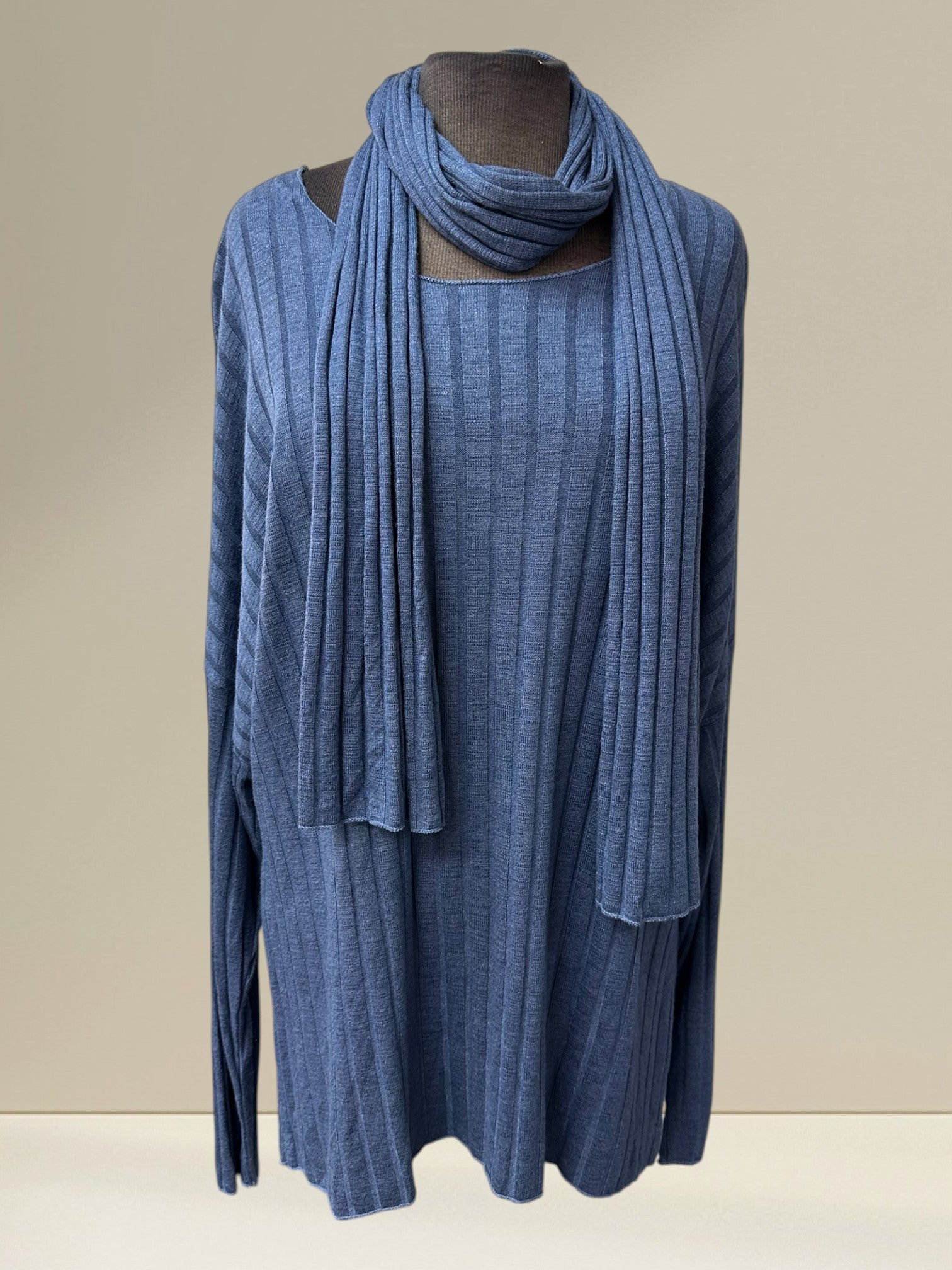 Chandail avec foulard