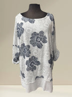 Chandail fleuris avec foulard
