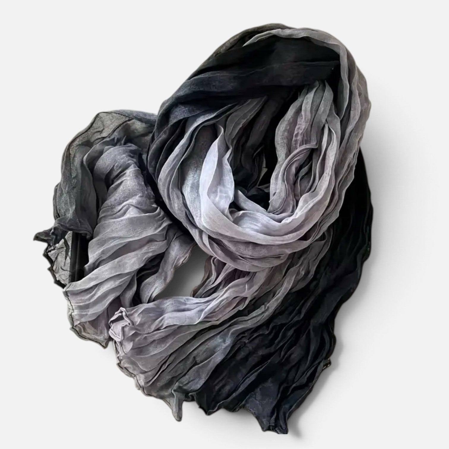 Foulard fripé dégradé de noir à gris
