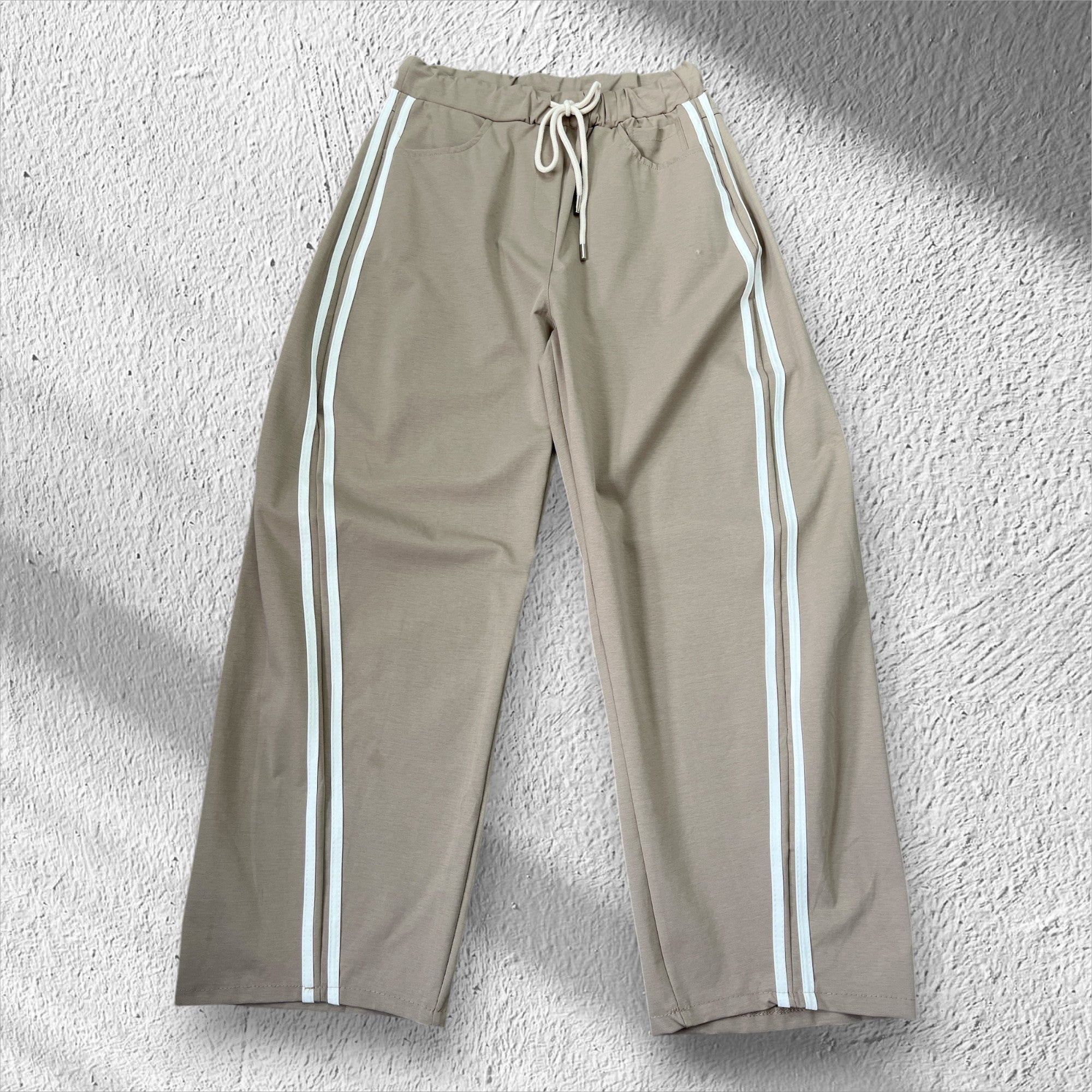 Pantalon (avec bandes sur les côtés)