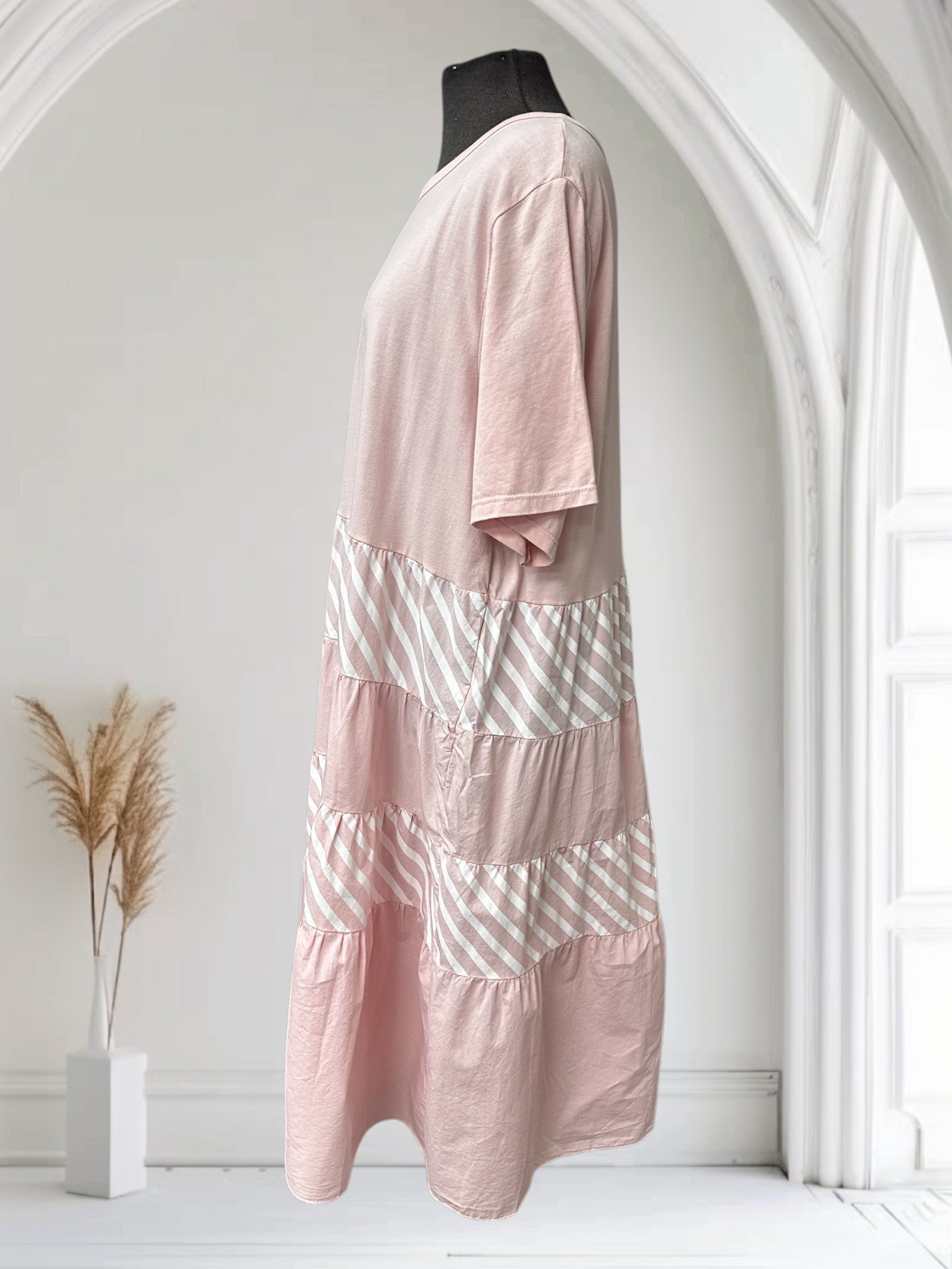 Robe (avec rayure)