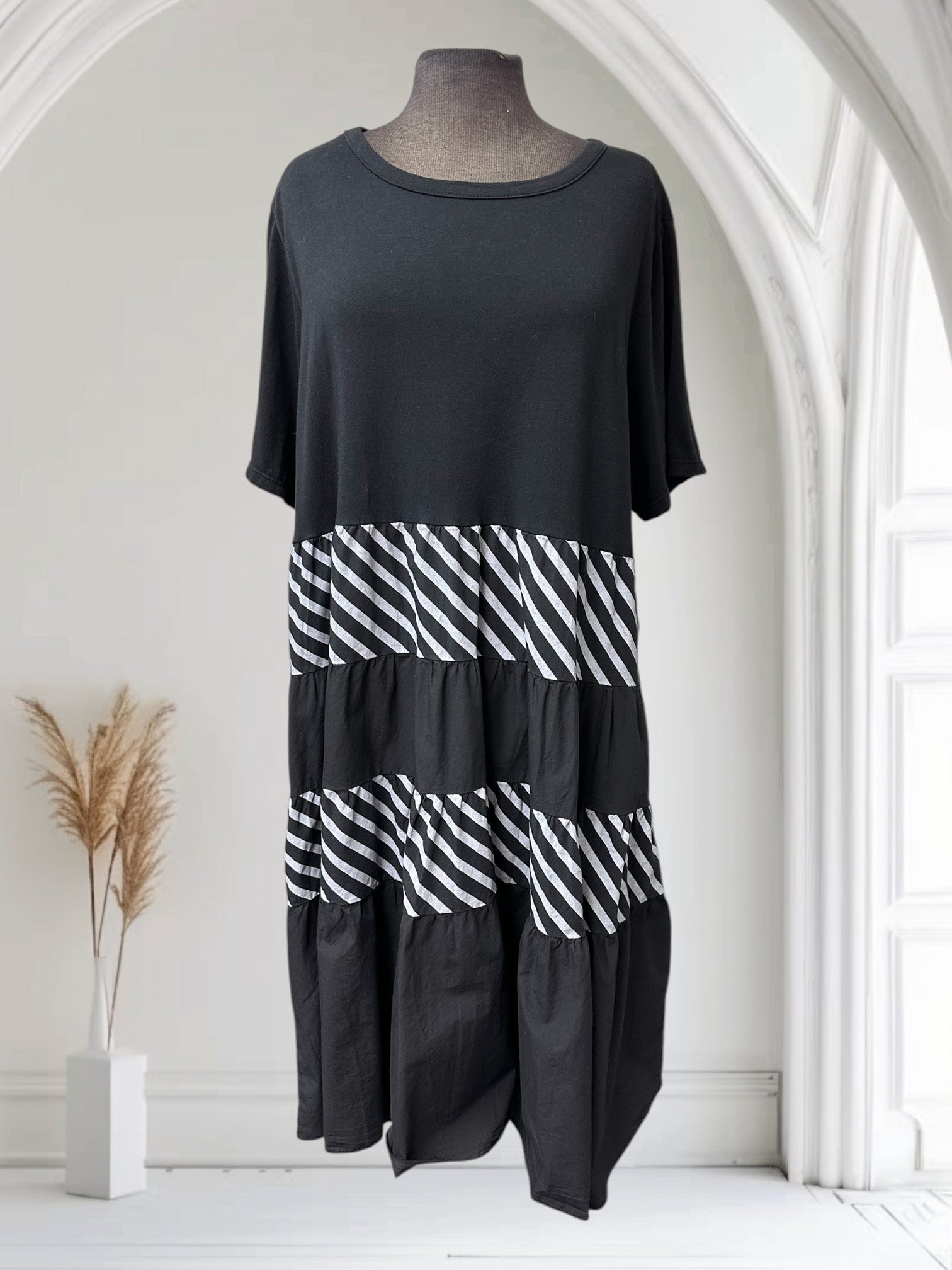 Robe (avec rayure)