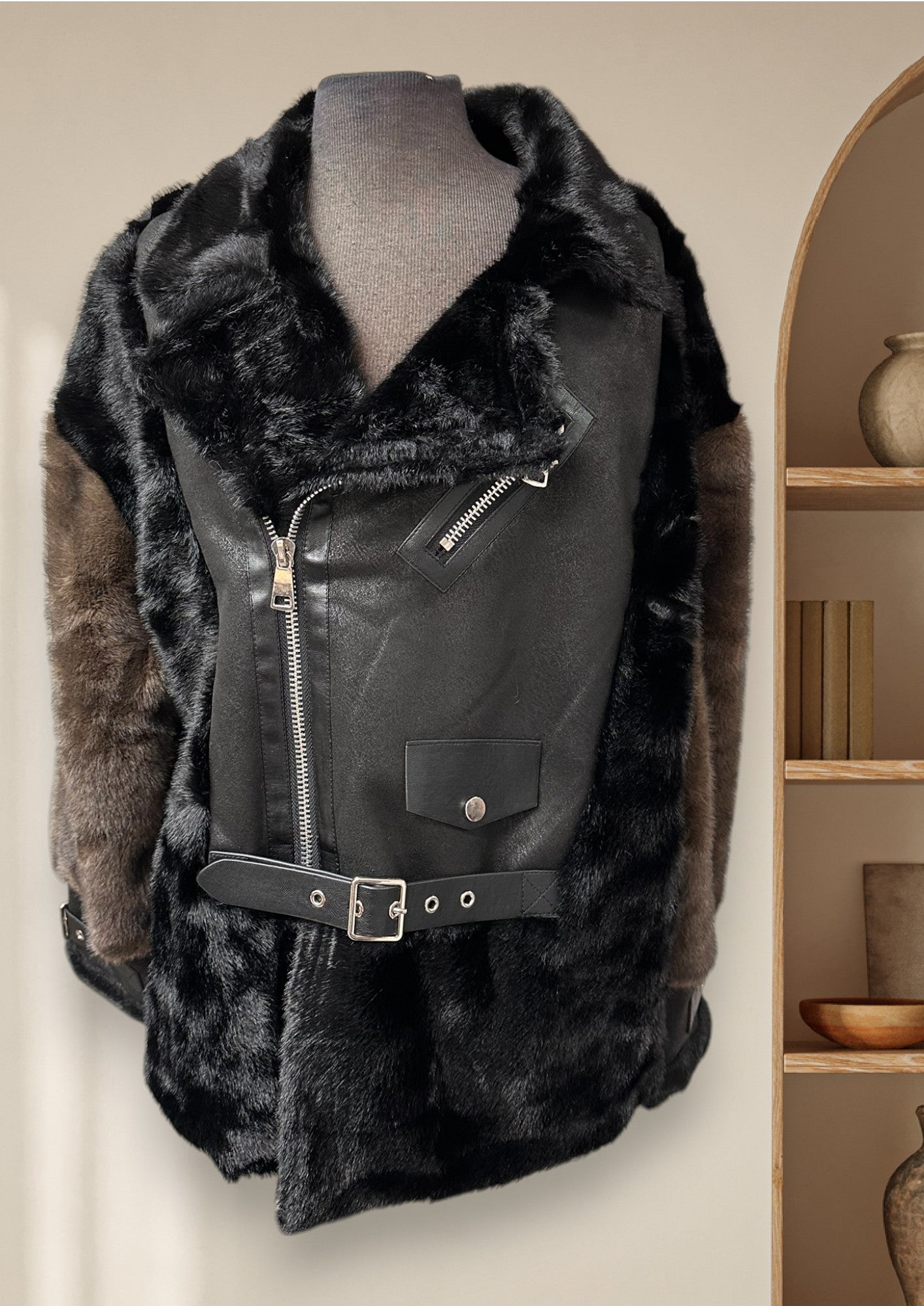 Manteau de fausse de fourrure