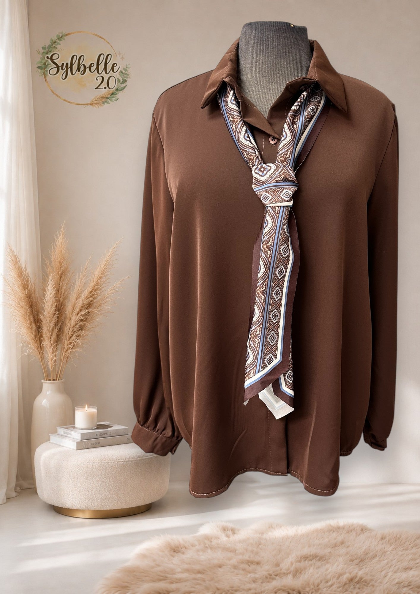 Blouse avec foulard brun et bleu