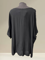 Blouse (fleurs brodées et trous)