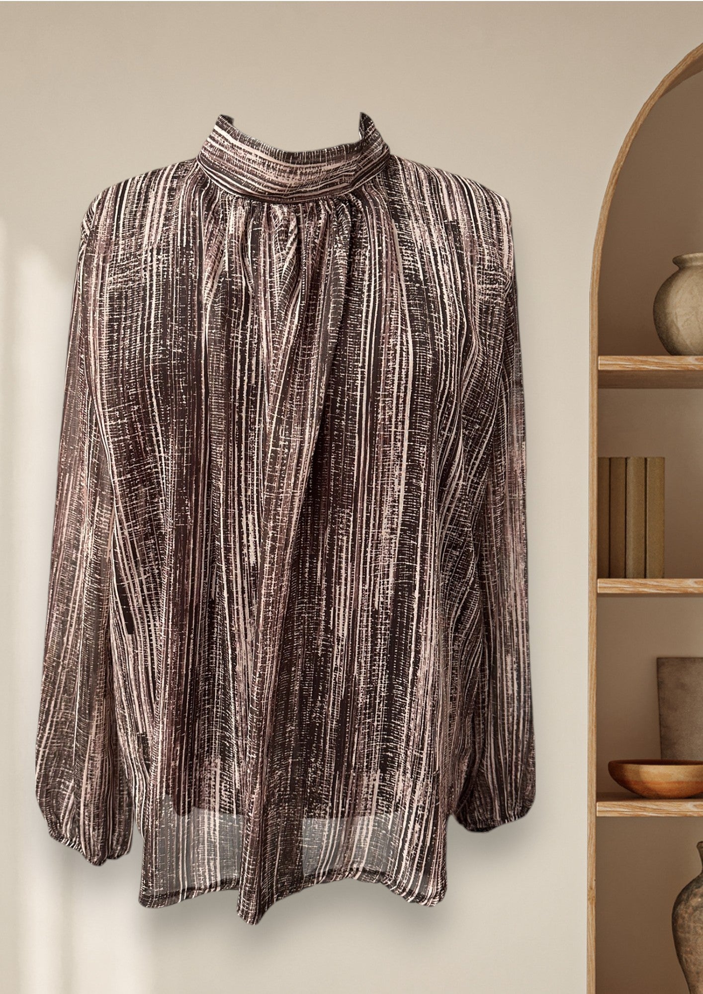 Blouse avec boucle à l'arrière du cou