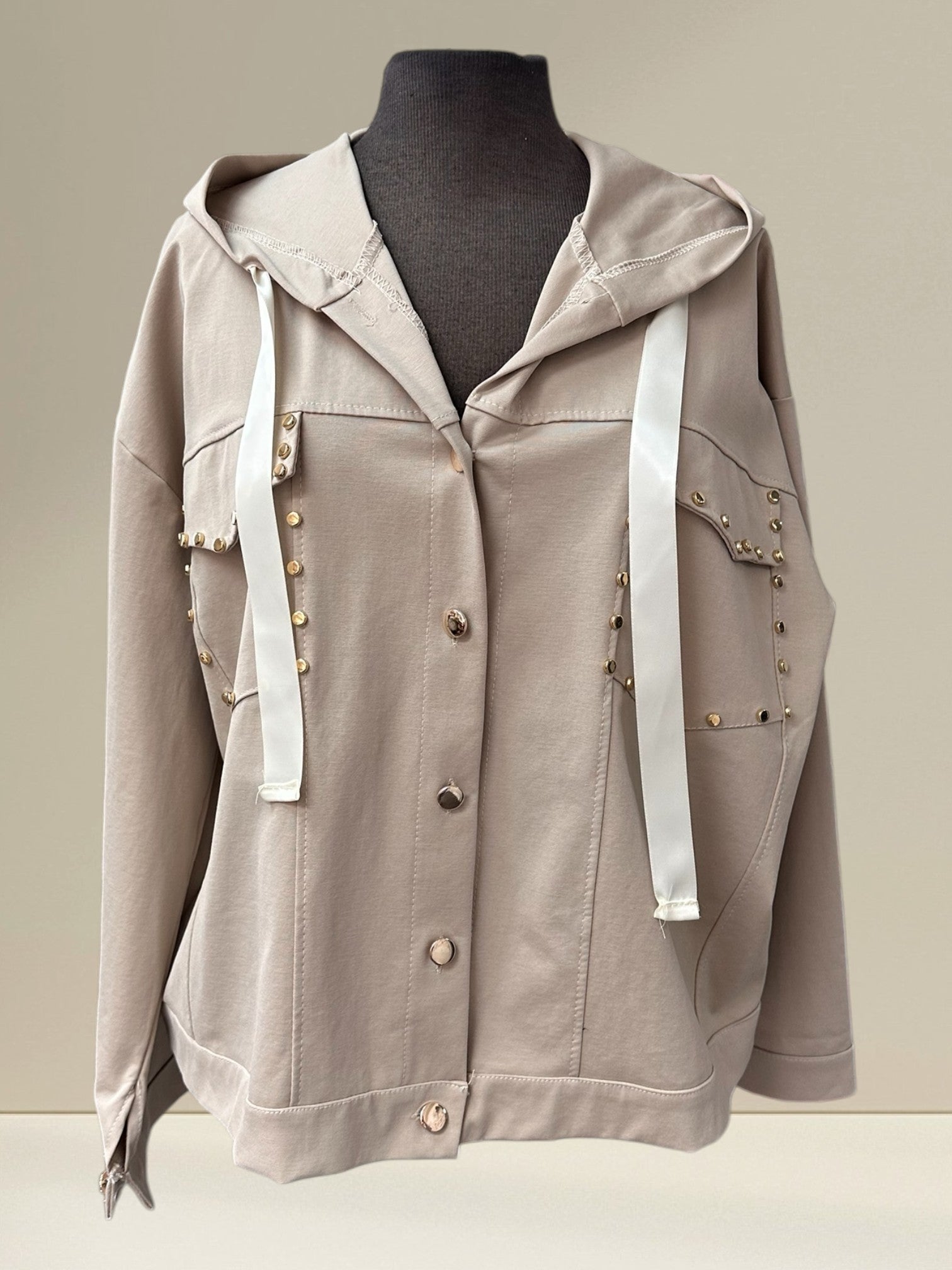 Veste à capuchon avec studs