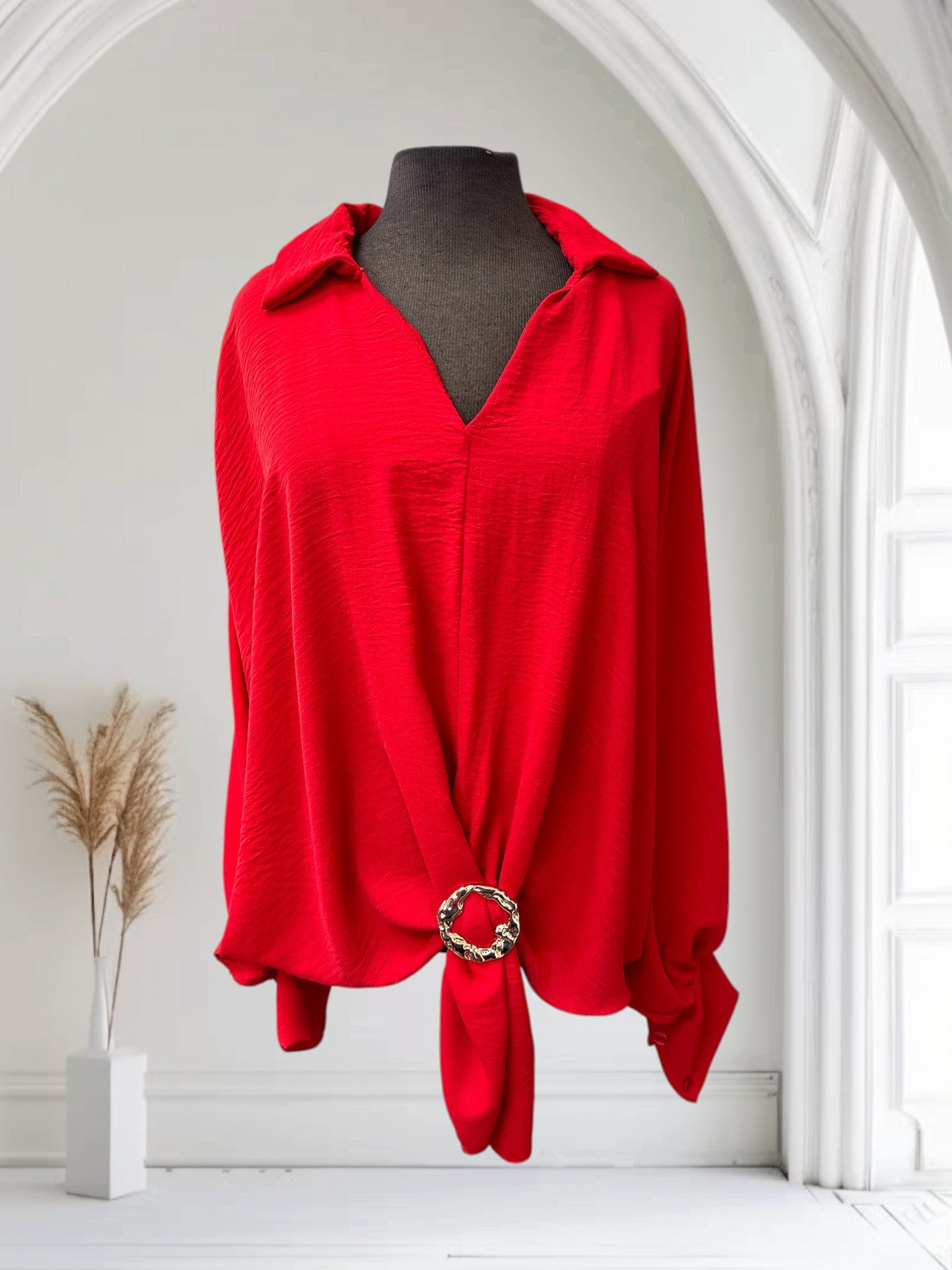 Blouse (avec bijoux ceinture)