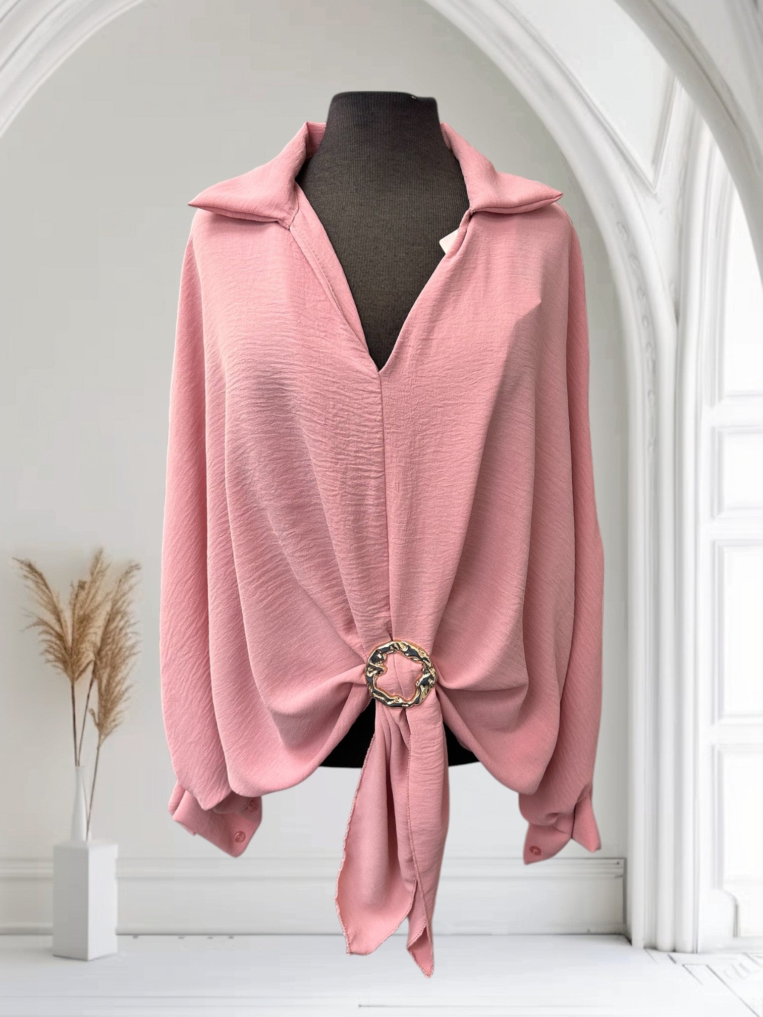 Blouse (avec bijoux ceinture)