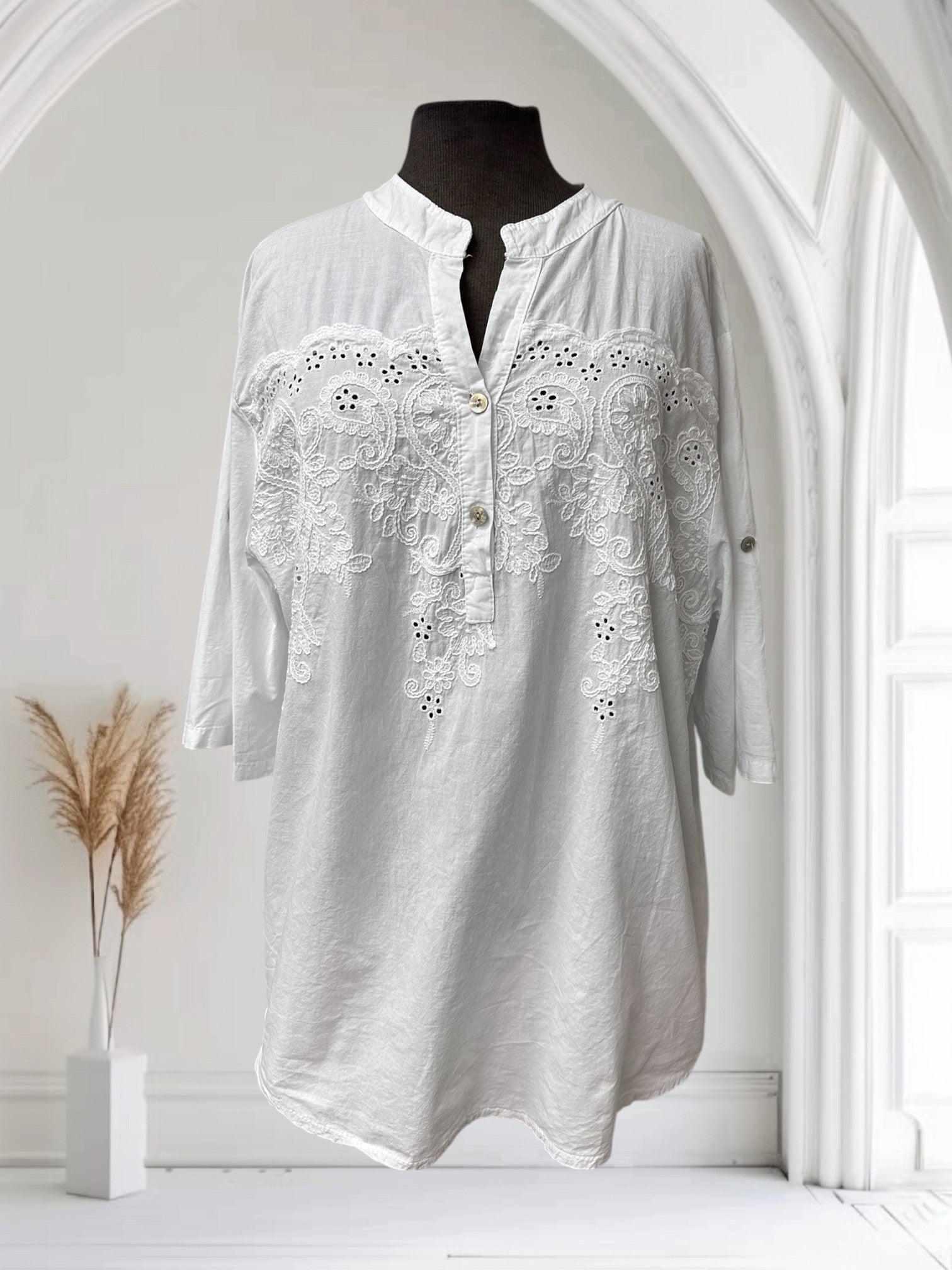 Blouse avec broderie