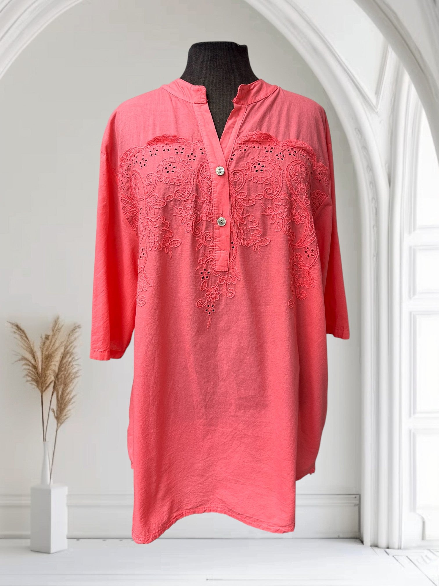 Blouse avec broderie