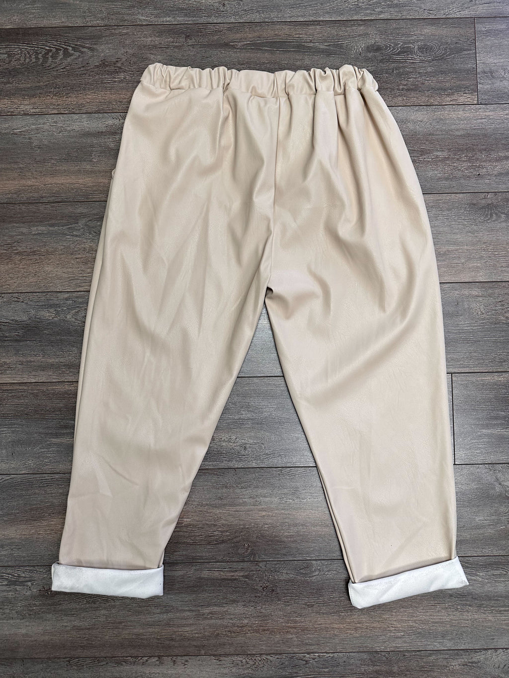 Nouveauté pantalon en cuir automne/hiver 2024-2025- BOUTIQUE SYLBELLE