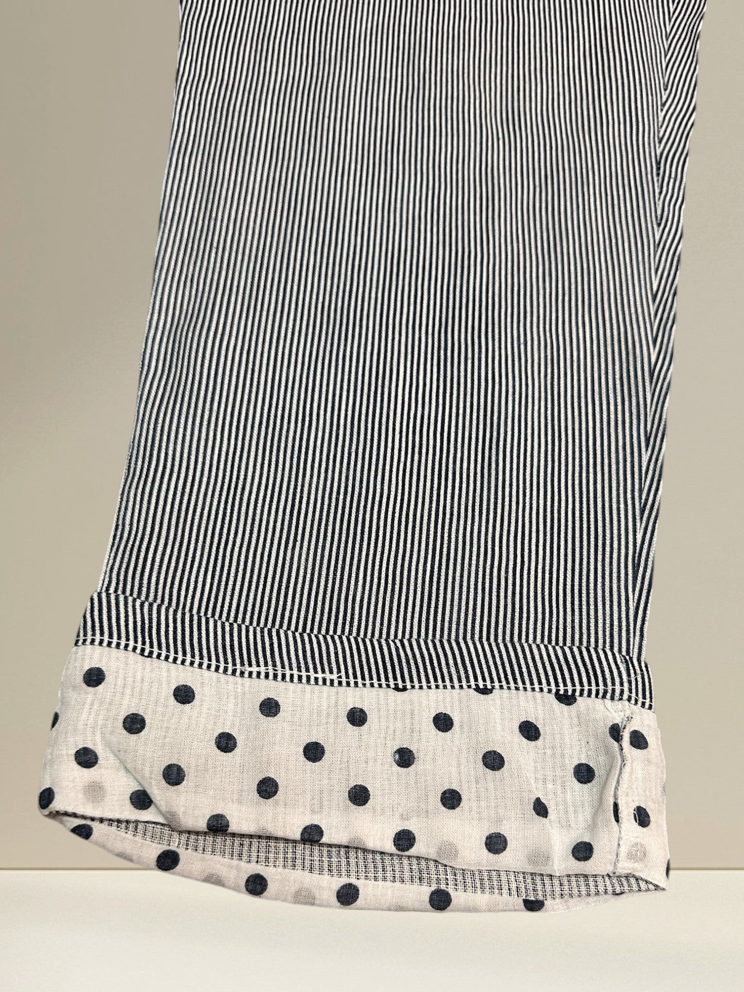 Pantalon rayé en lin (bas à pois)