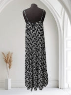 Robe longue à petites bretelles (motif géométrique)