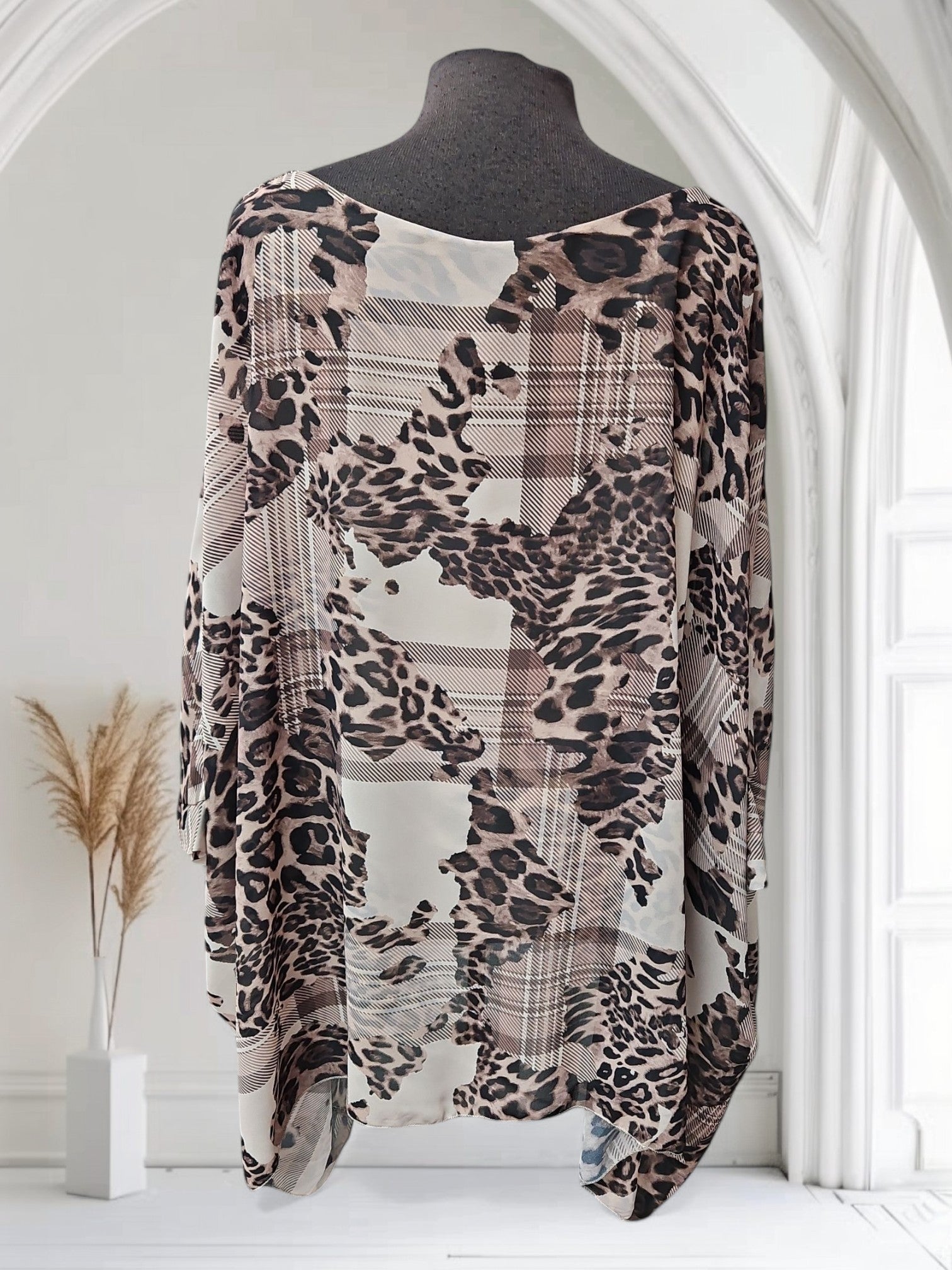 Blouse léopard et carreauté (ample)