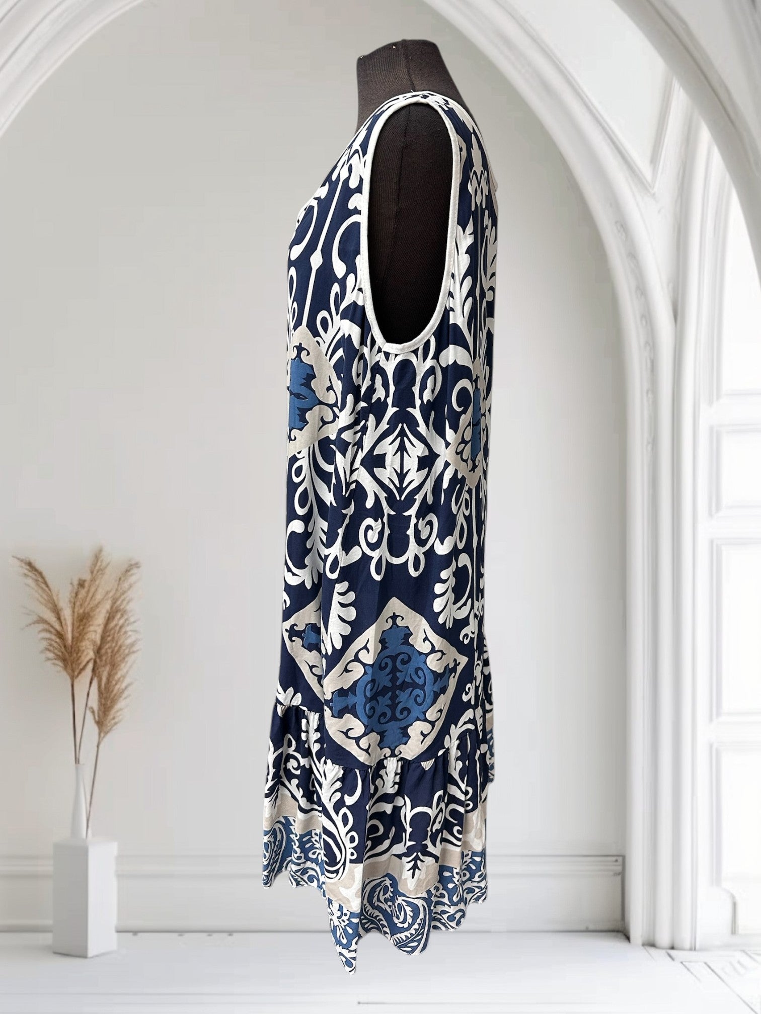 Robe à motif sans manche