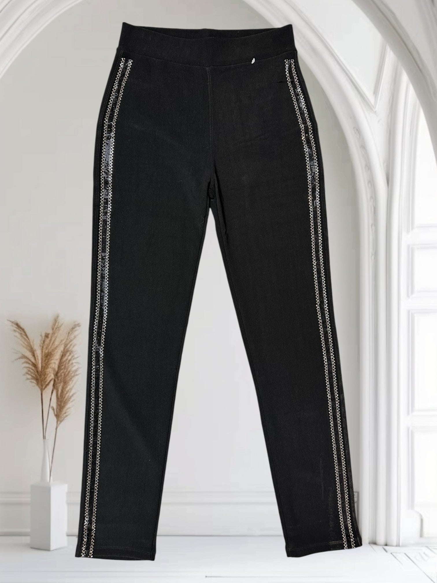 Pantalon (ligne de brillants sur le côté)