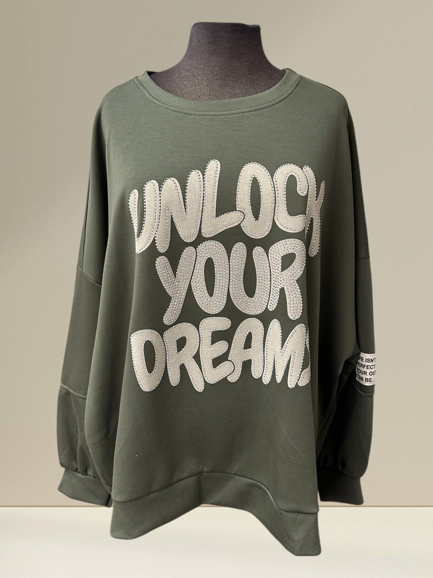 Chandail (unlock your dreams)