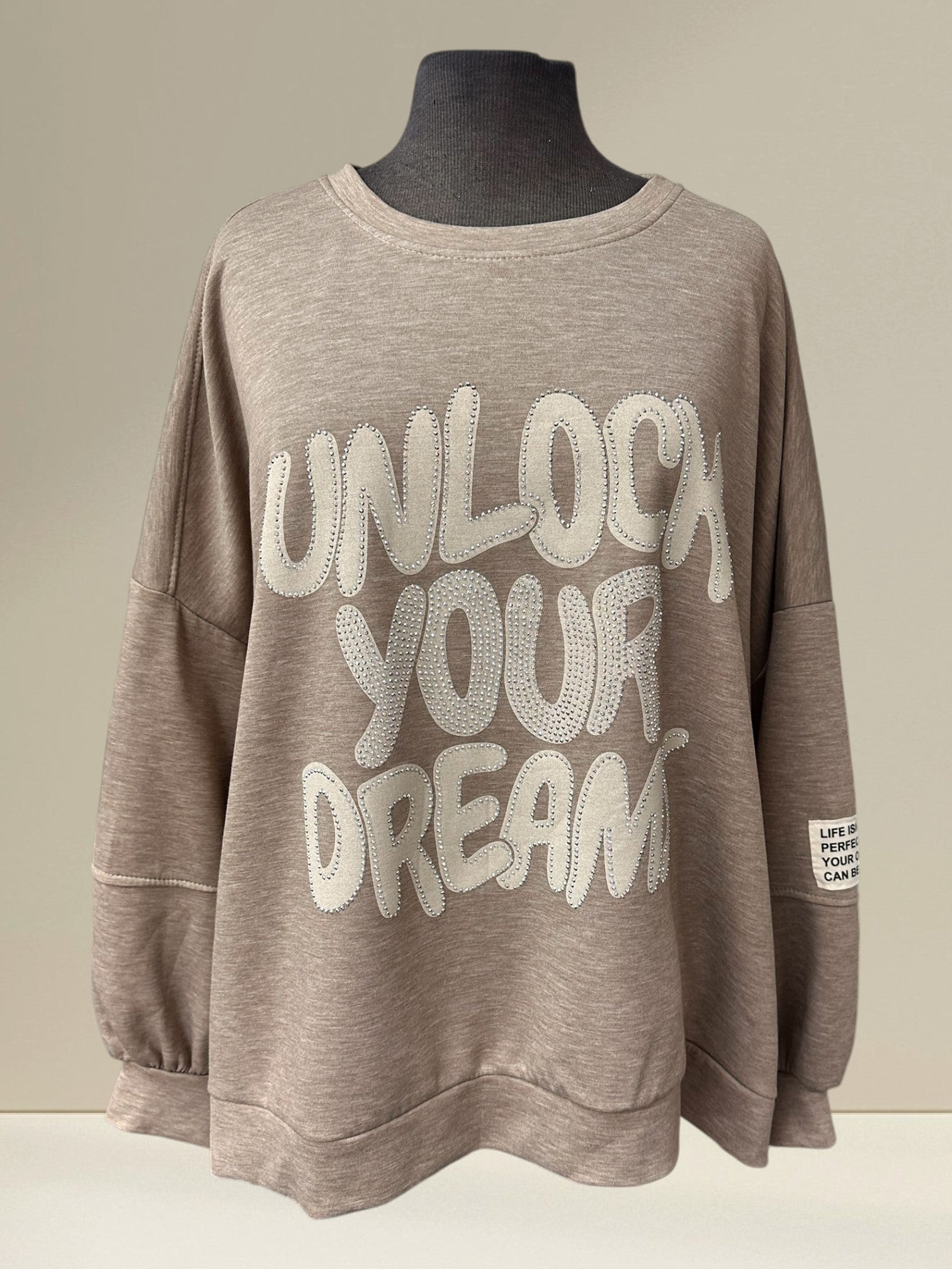Chandail (unlock your dreams)