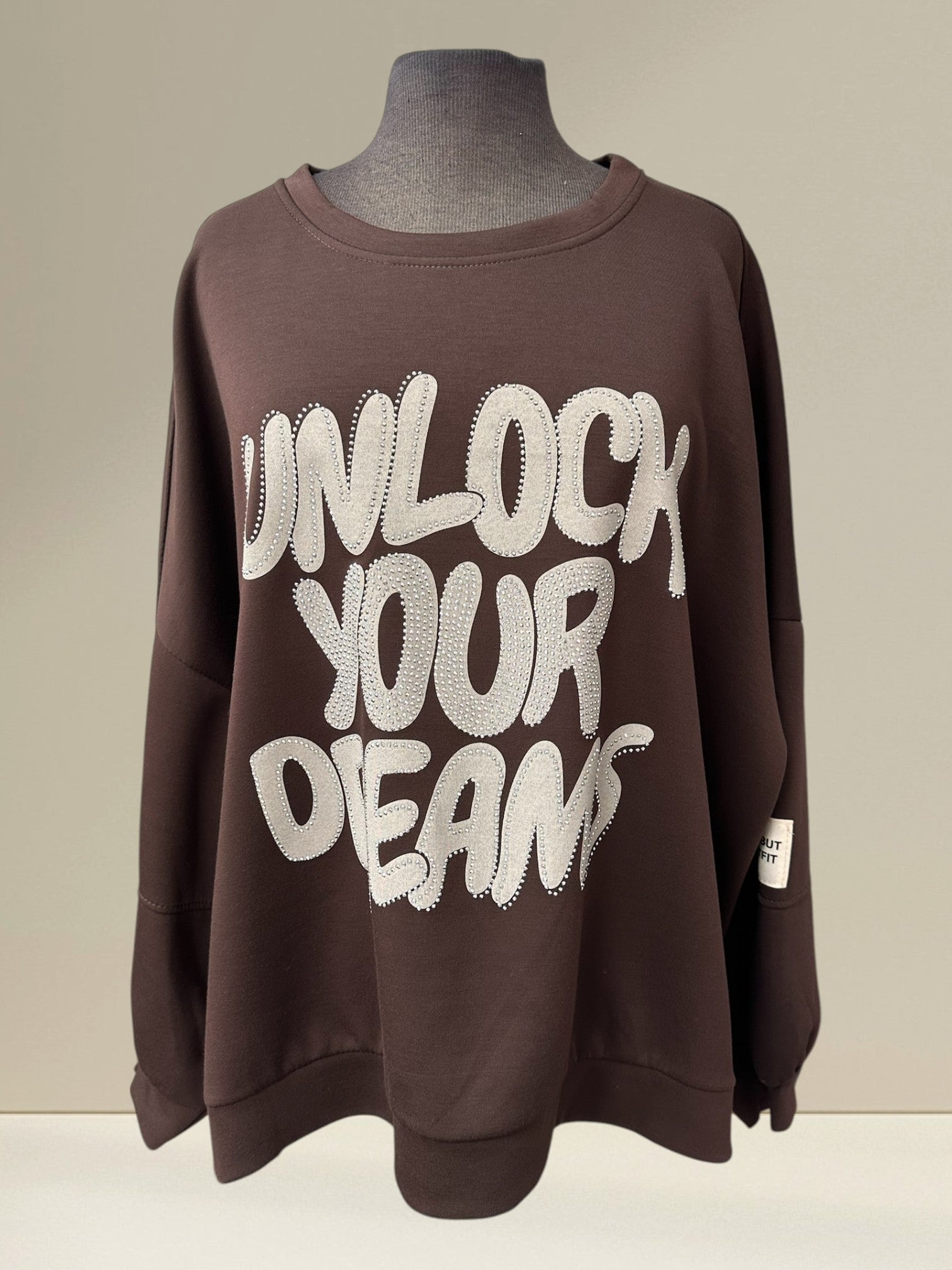 Chandail (unlock your dreams)