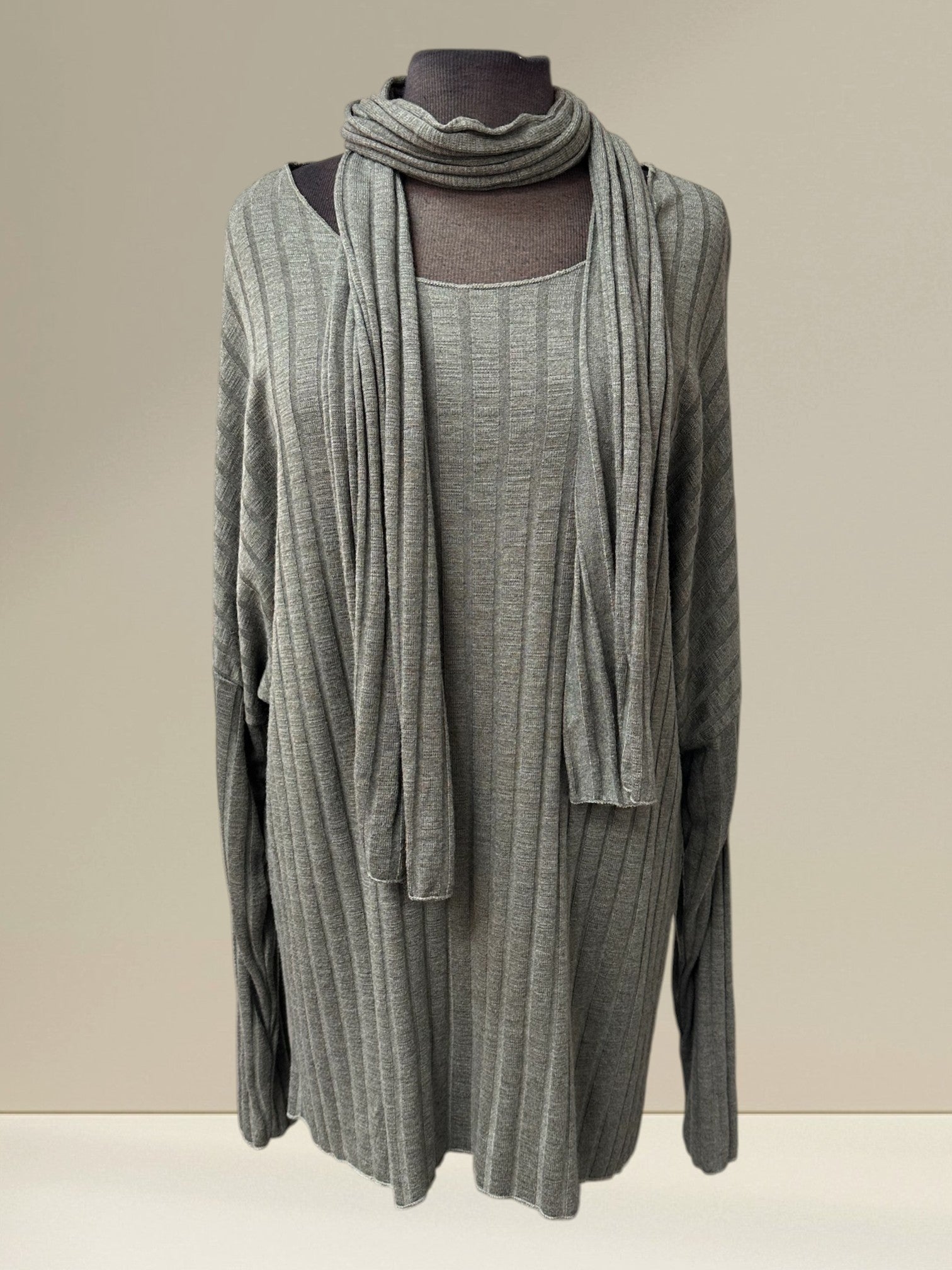 Chandail avec foulard