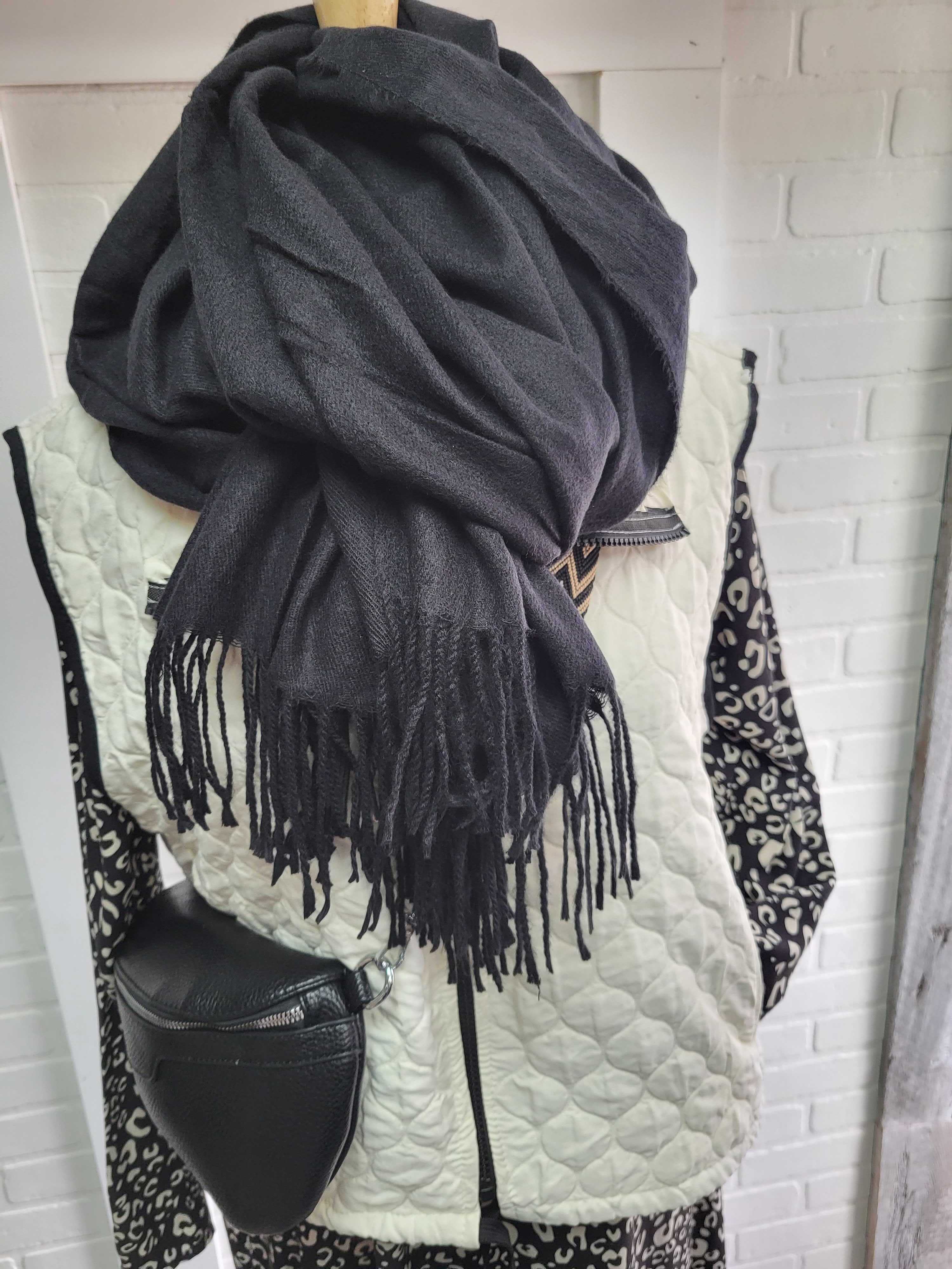 Nouveauté Foulard Automne / Hiver 2023 / 2024