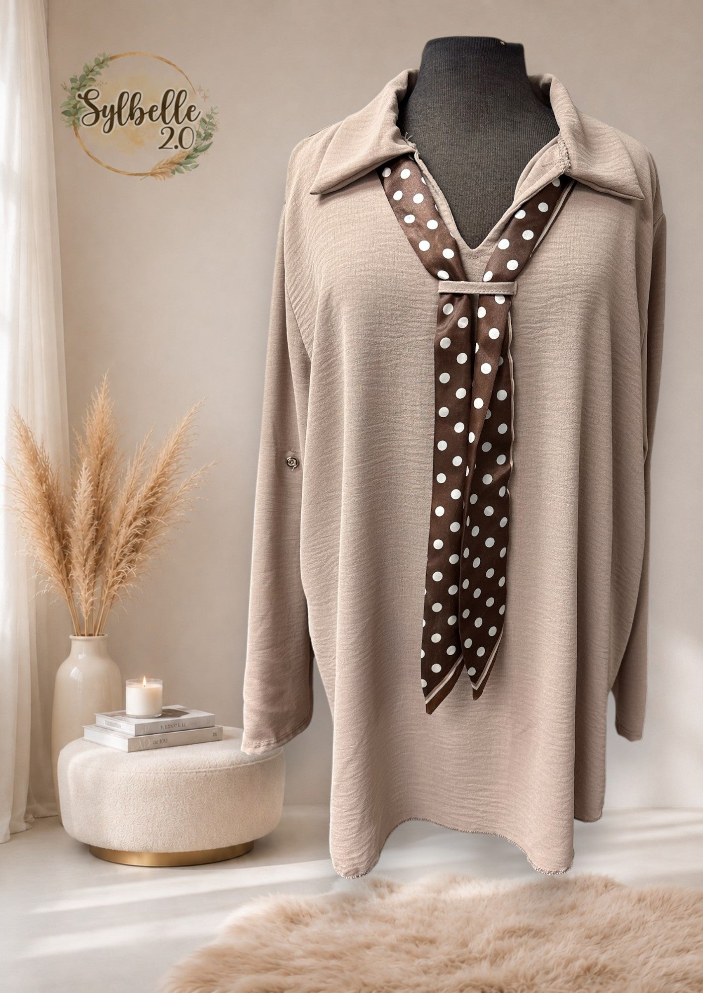 Blouse avec foulard brun à pois